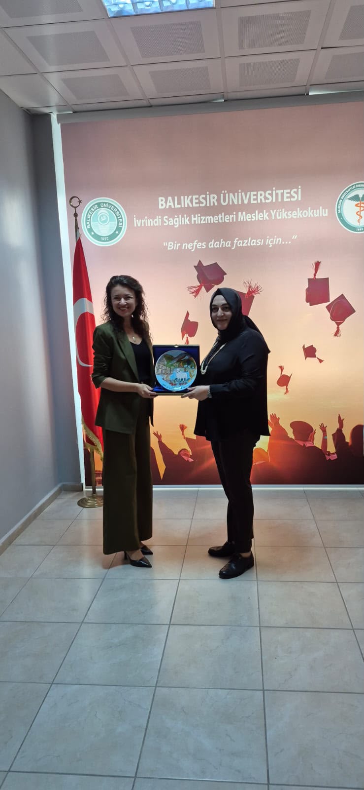 İvrindi SHMYO’da 2026-2027 Eğitim-Öğretim Yılı “Sağlıkta Kariyer” Açılış Dersi Gerçekleştirildi