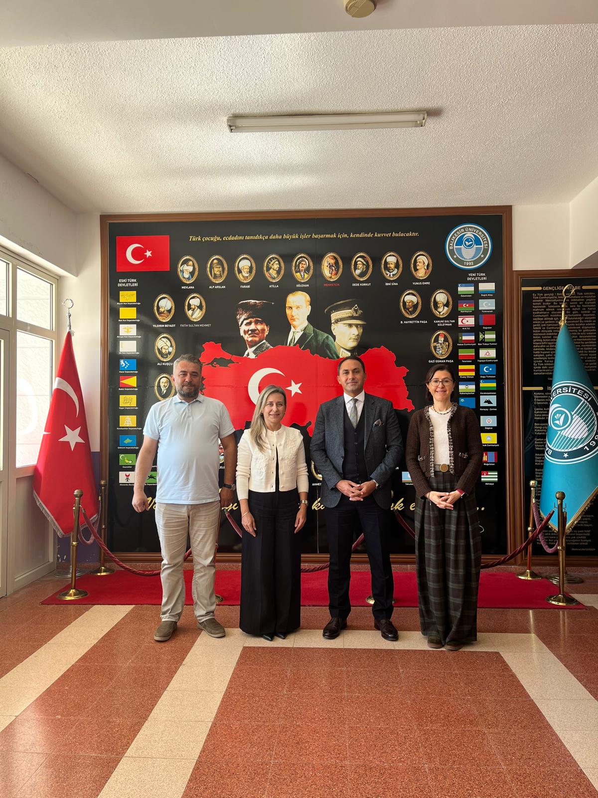 Edremit Cumhuriyet Başsavcısı Dr. Medet AKCAN’dan Müdür Prof. Dr. Gülşen AYDIN KESKİN’e Hayırlı Olsun Ziyareti 4