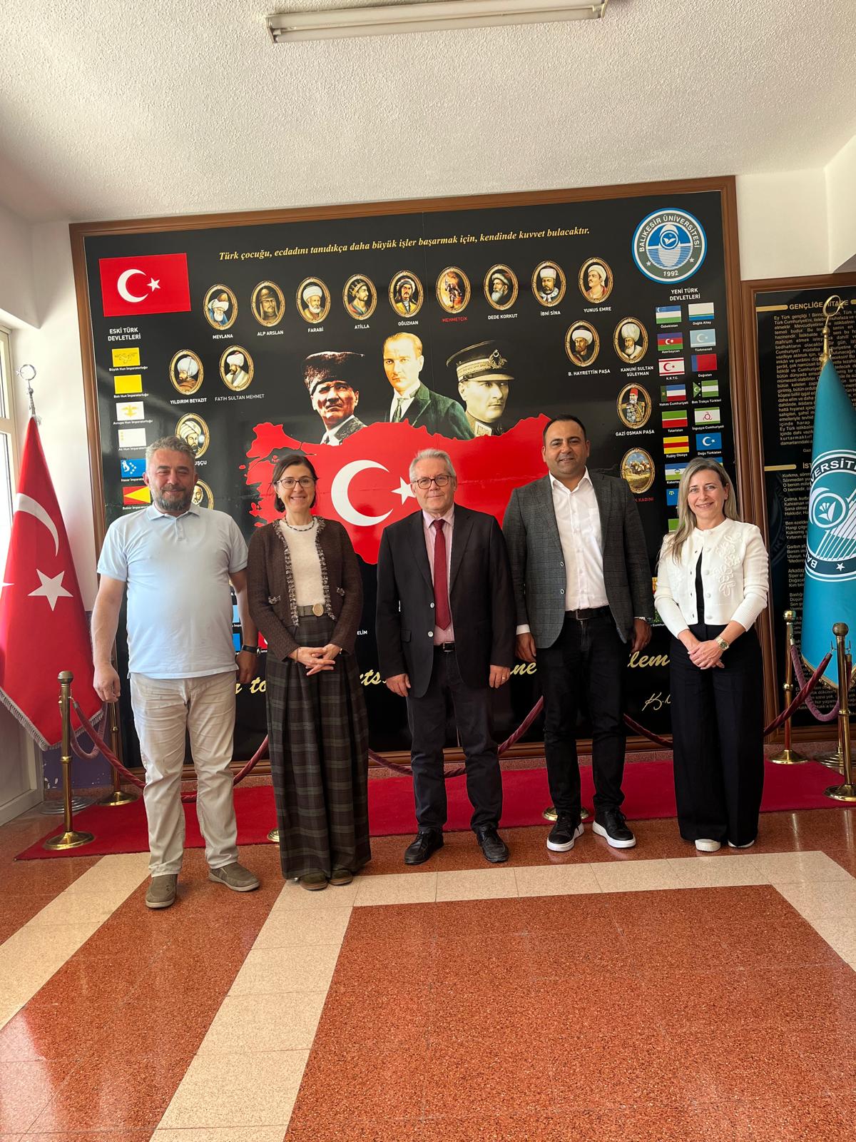 Edremit Halk Eğitimi Merkezinden Yüksekokulumuza "Hayırlı Olsun" Ziyareti 6