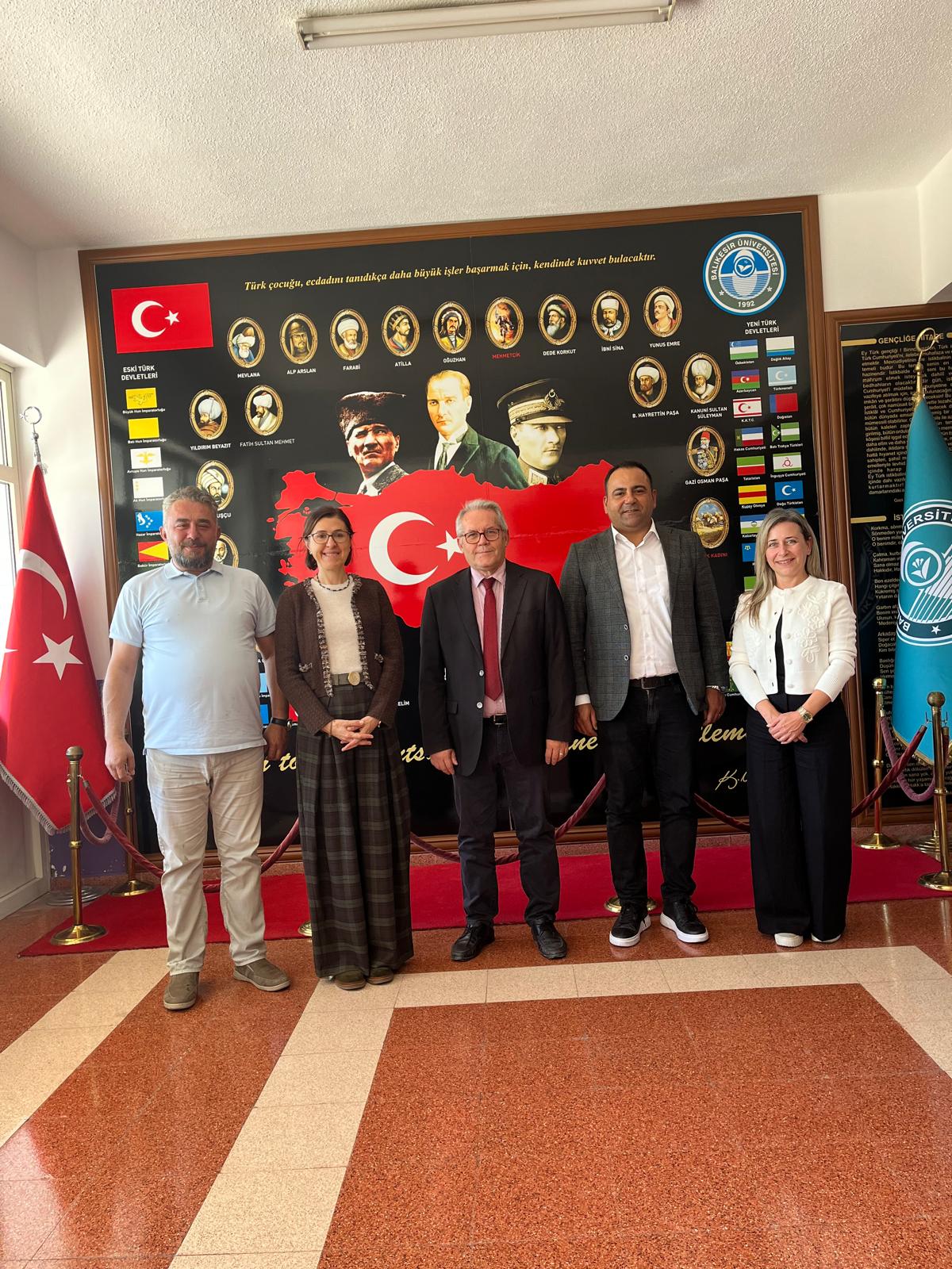 Edremit Halk Eğitimi Merkezinden Yüksekokulumuza "Hayırlı Olsun" Ziyareti 8