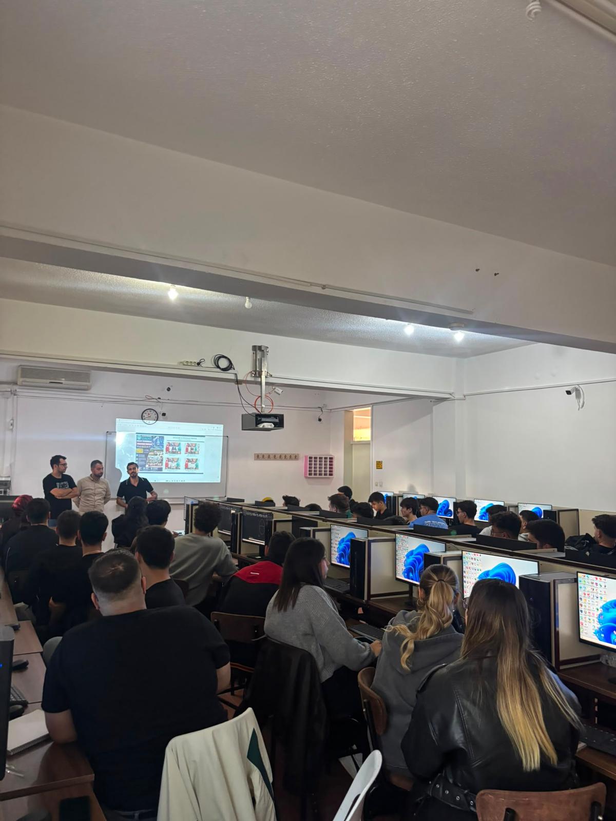 Mekatronik Programı Birinci Sınıf Öğrencilerine Yönelik Oryantasyon Eğitimi Gerçekleştirildi 6