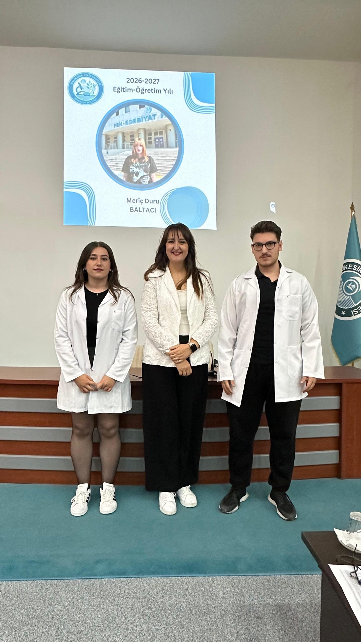 Bölümümüzde 1. Sınıf Öğrencileri için Önlük Giyme Töreni ve Oryantasyon Programı Yapıldı 5
