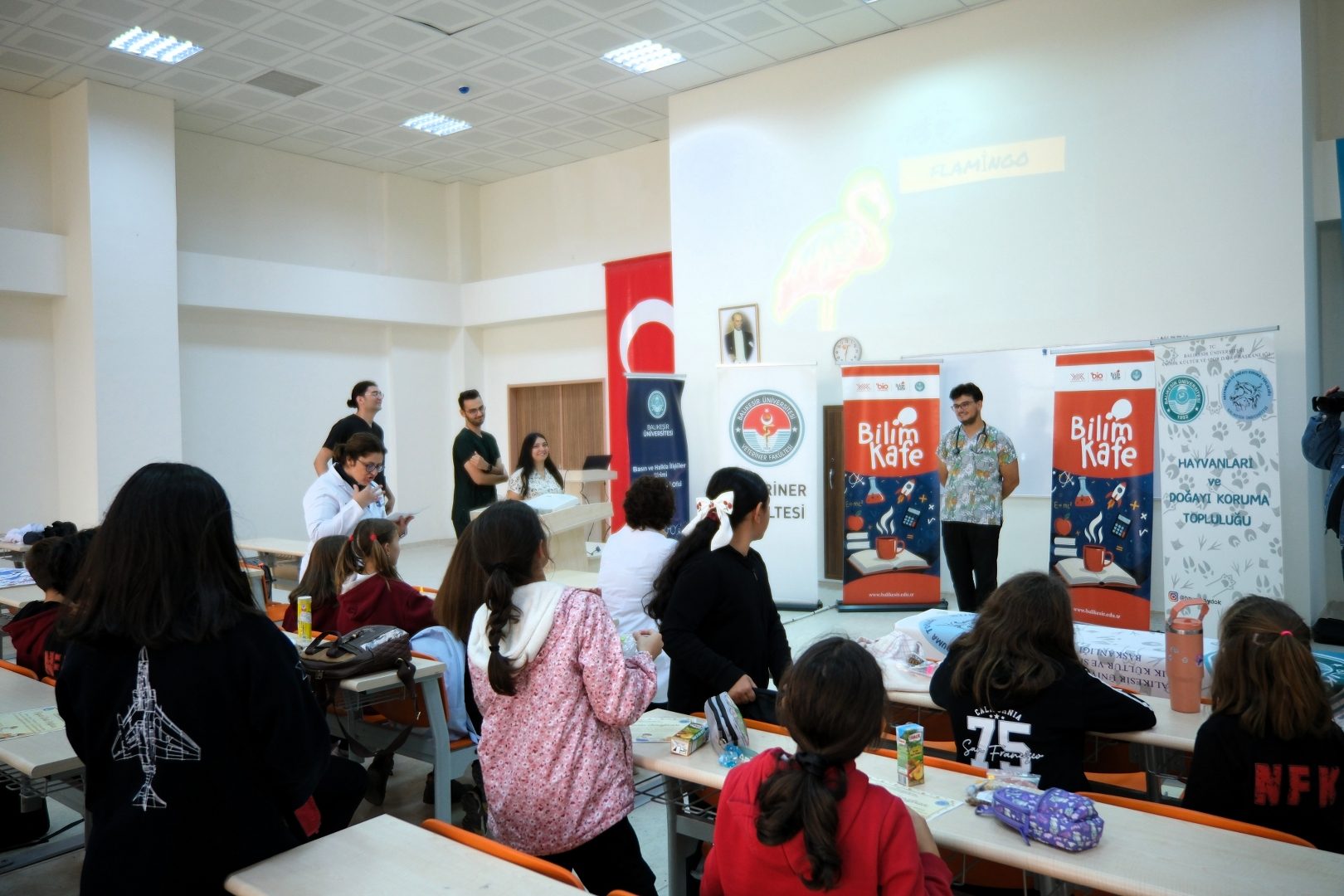 BAÜN Bilim Kafe’de Küçük Hayvanseverler Veteriner Hekimliği Yakından Tanıdı 13