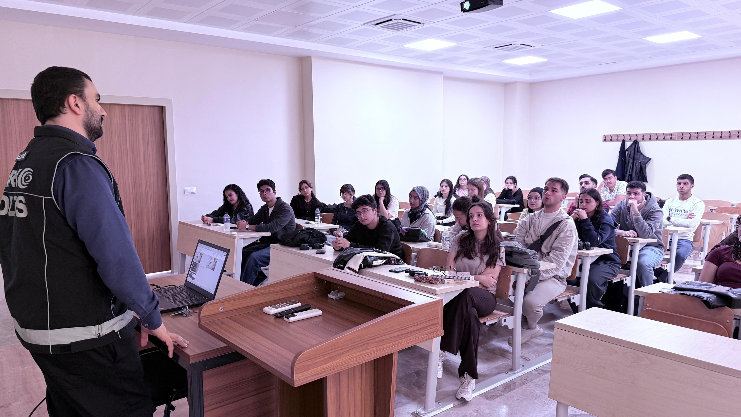 Narkorehber Gençlik Modülü 1