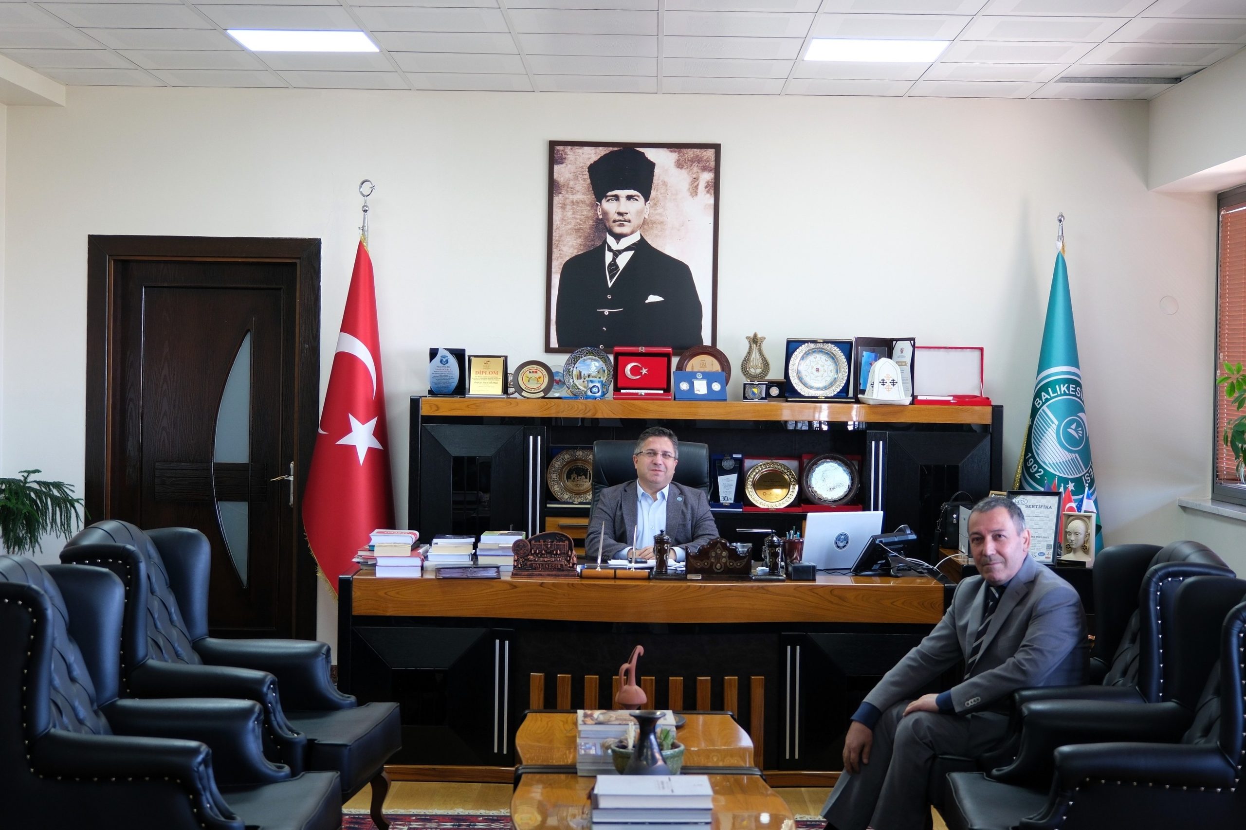 Balıkesir TÜİK Bölge Müdürü Dr. Yavuz Uyar’dan BAÜN Rektörü Prof. Dr. Yücel Oğurlu’ya Ziyaret