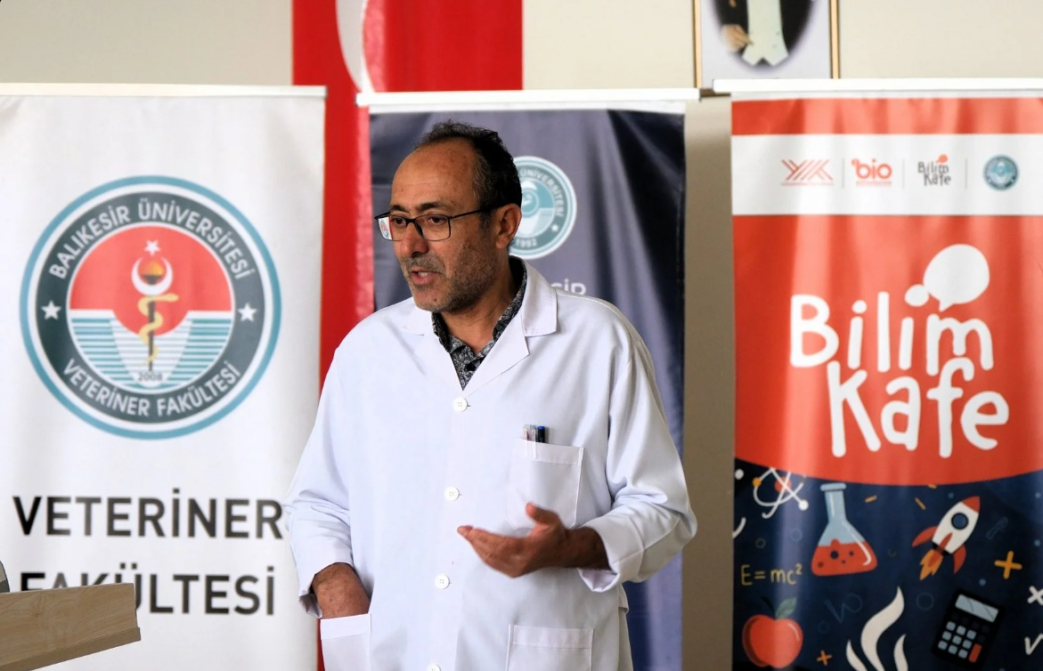 Bilim Kafe’de Minik Hayvanseverler Veteriner Hekimliği Yakından Tanıdı 2