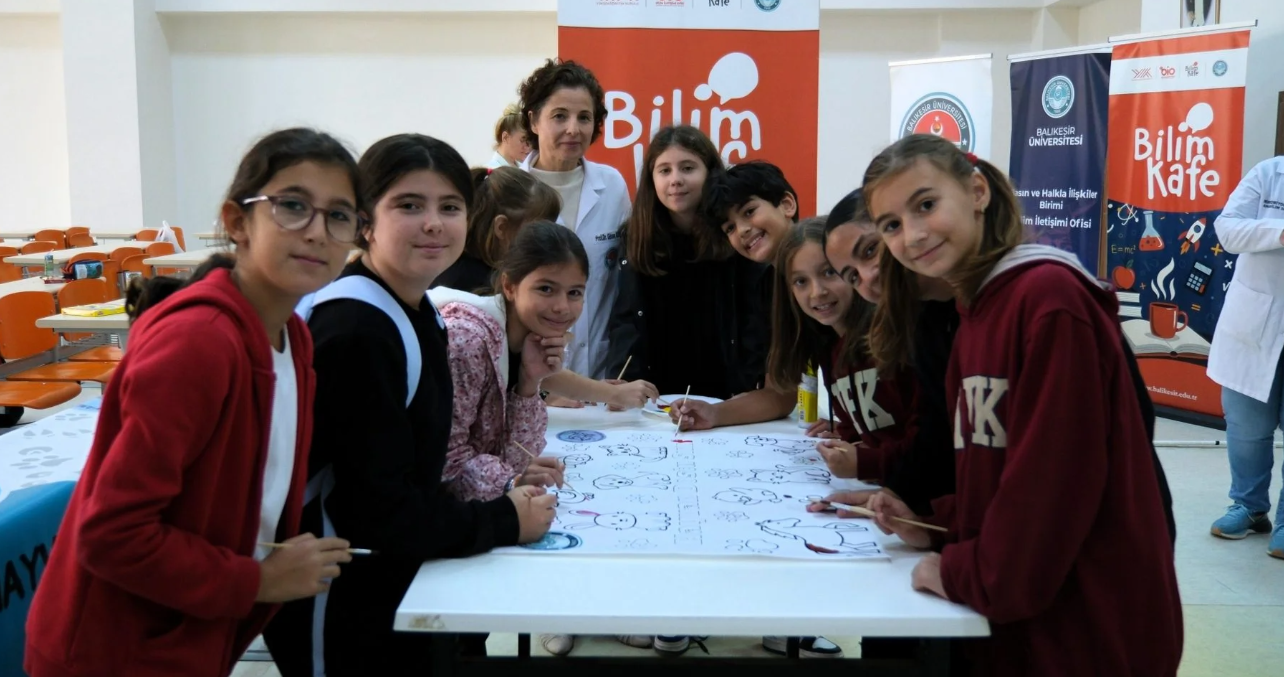 Bilim Kafe’de Minik Hayvanseverler Veteriner Hekimliği Yakından Tanıdı 12