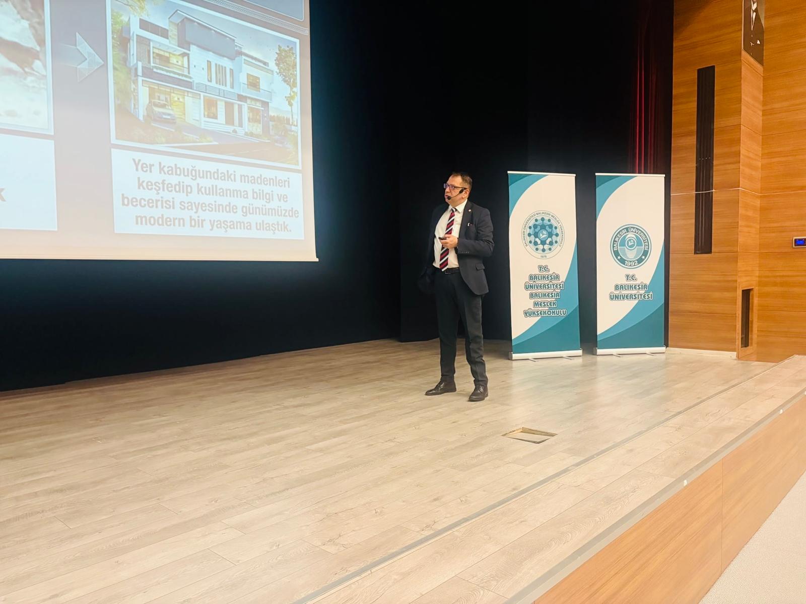 Balıkesir Meslek Yüksekokulunda 2026-2027 Eğitim-Öğretim Yılı Açılış Dersi Gerçekleştirildi 4