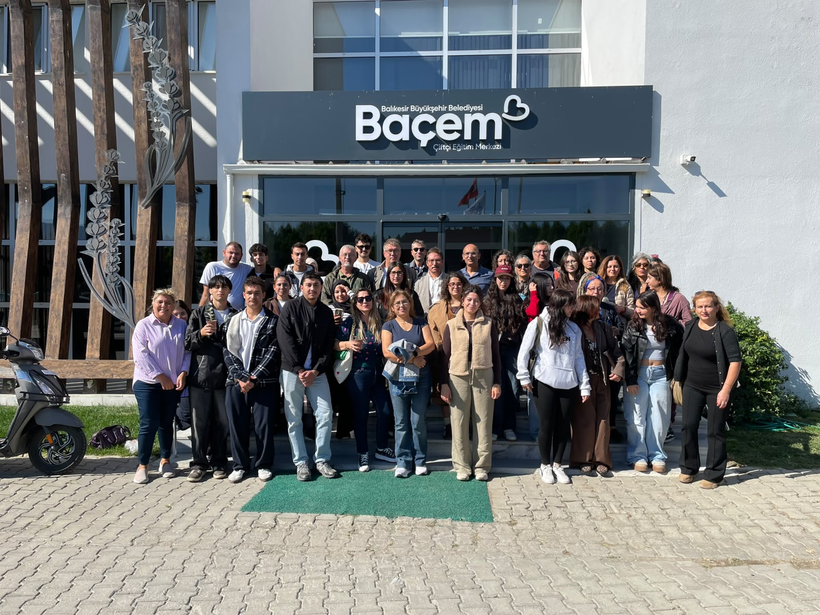 Tıbbi ve Aromatik Bitkiler Programı Öğrencilerimiz Teknik Gezi Gerçekleştirdi 2