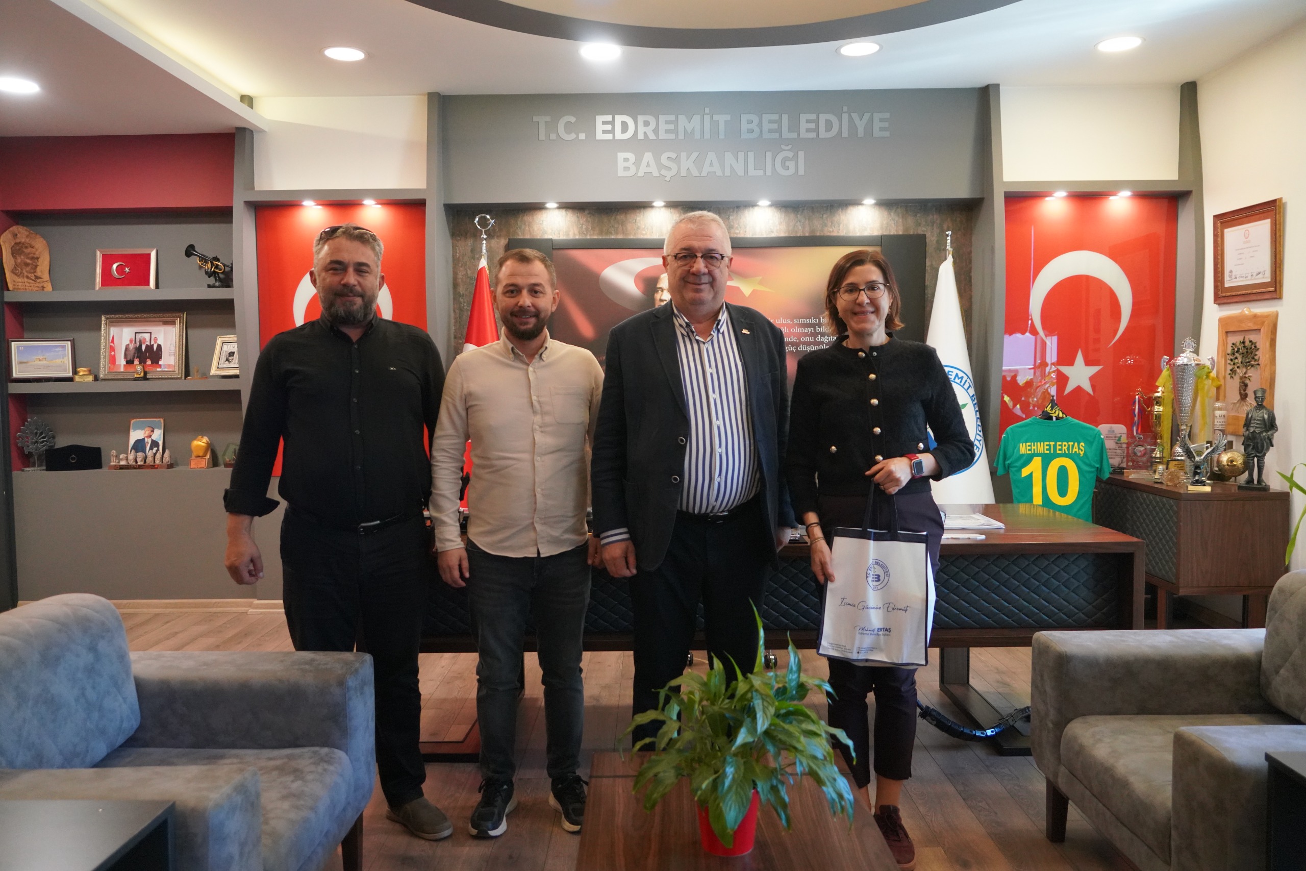 Edremit Belediyesi ile İş Birliği ve Akreditasyon Süreçleri Değerlendirildi