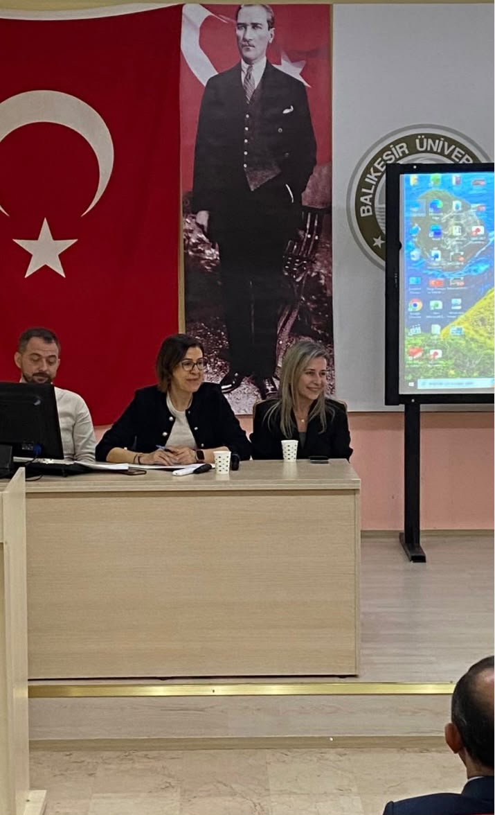 Edremit Meslek Yüksekokulunda Birim Danışma Kurulu Toplantısı Gerçekleştirildi 3