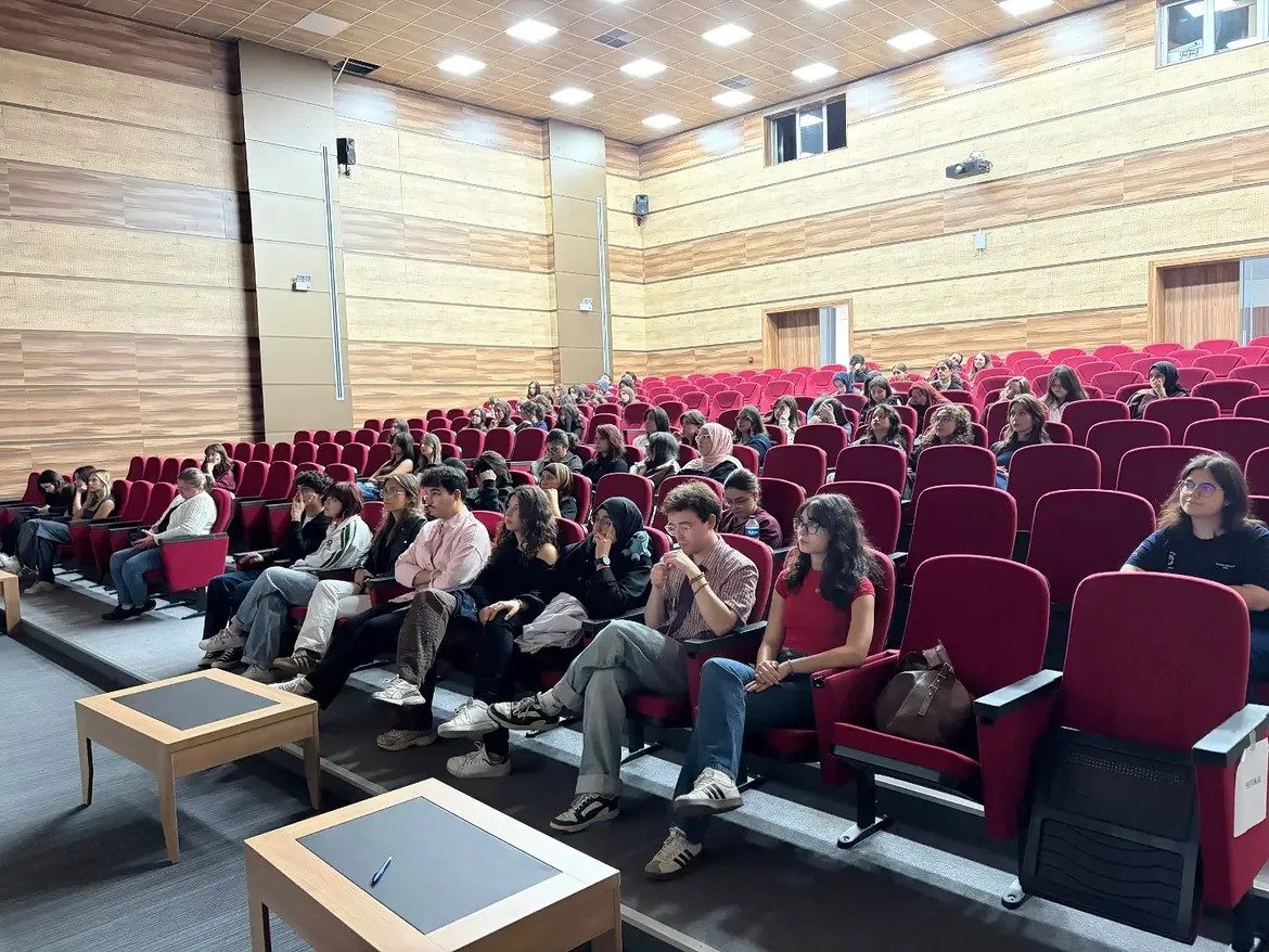 Fakültemizde PMOS Konferansı Gerçekleştirildi 2