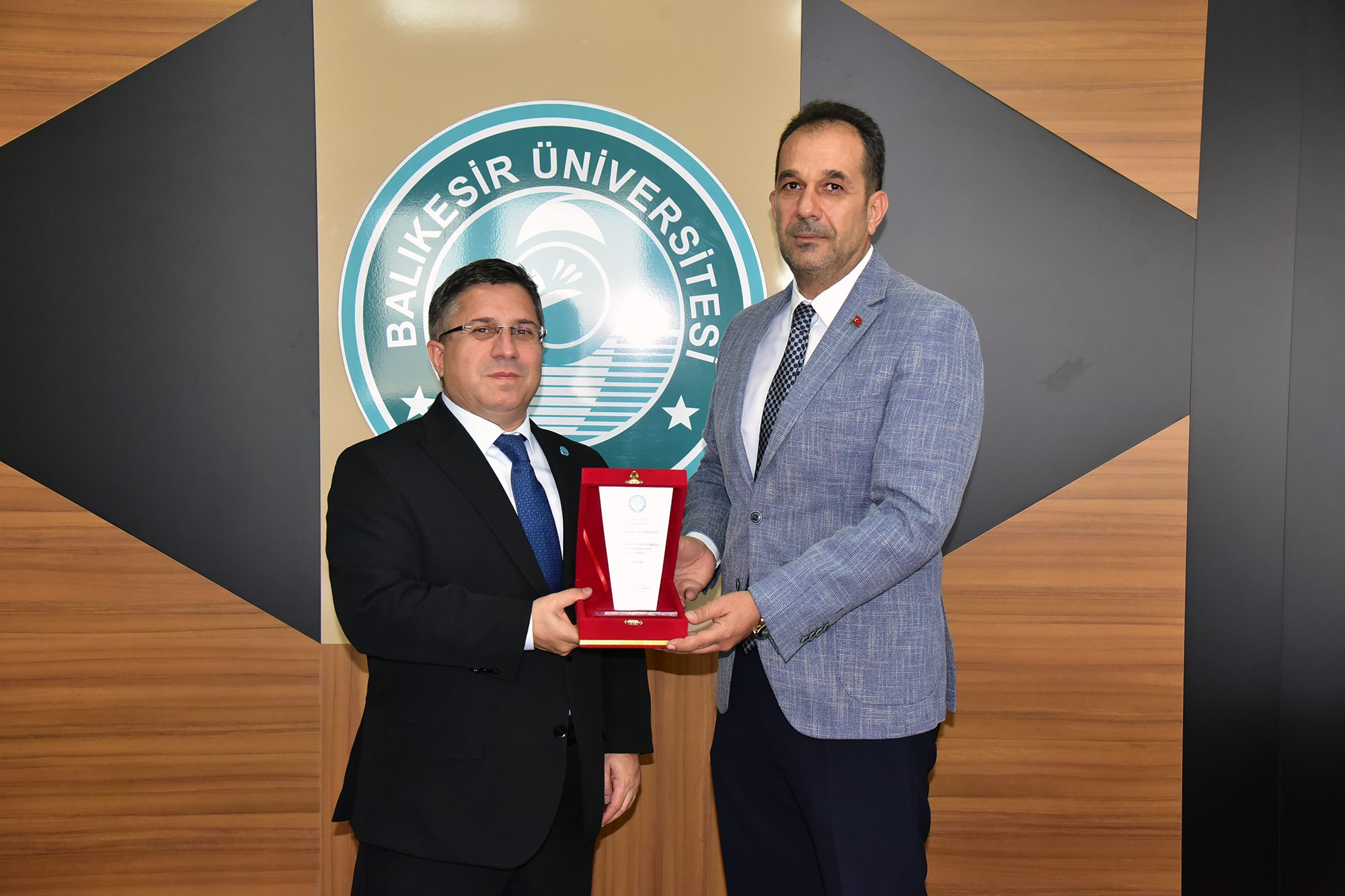 BAÜN Sağlık Kültür ve Spor Daire Başkanlığında Devir Teslim Töreni Gerçekleştirildi 3