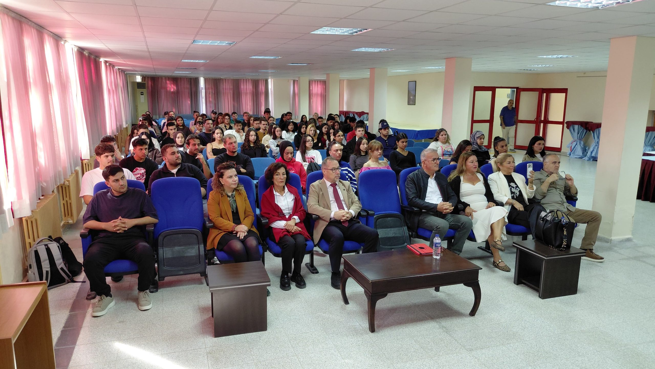 Ayvalık Meslek Yüksekokulu’nda "Açılış Dersi" Ayvalık Ticaret Odası’ndan 5