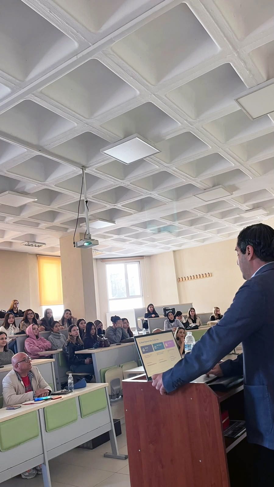 Muhasebe ve Vergi Bölümünden “Yönetici Gözüyle Finansal Tablolar, Maliyet Yönetimi ve Yatırım Kararları” Semineri 2