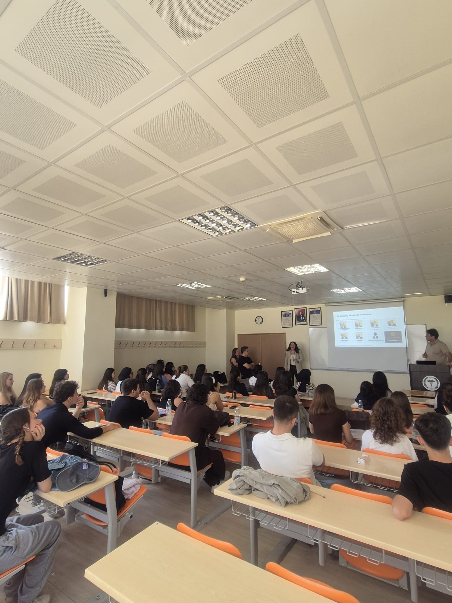 Fizyoterapi ve Rehabilitasyon Bölümü Oryantasyon Eğitimi Gerçekleştirildi  4