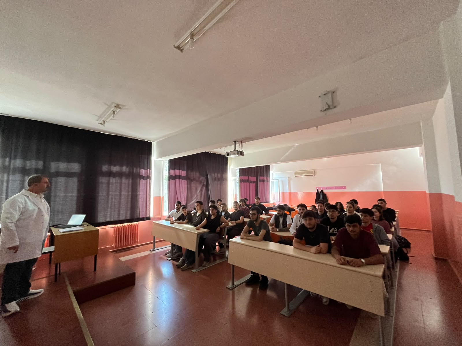 Makine Programı Öğrencilerine Yönelik Akreditasyon Süreçleri Hakkında Seminer Gerçekleştirildi 2
