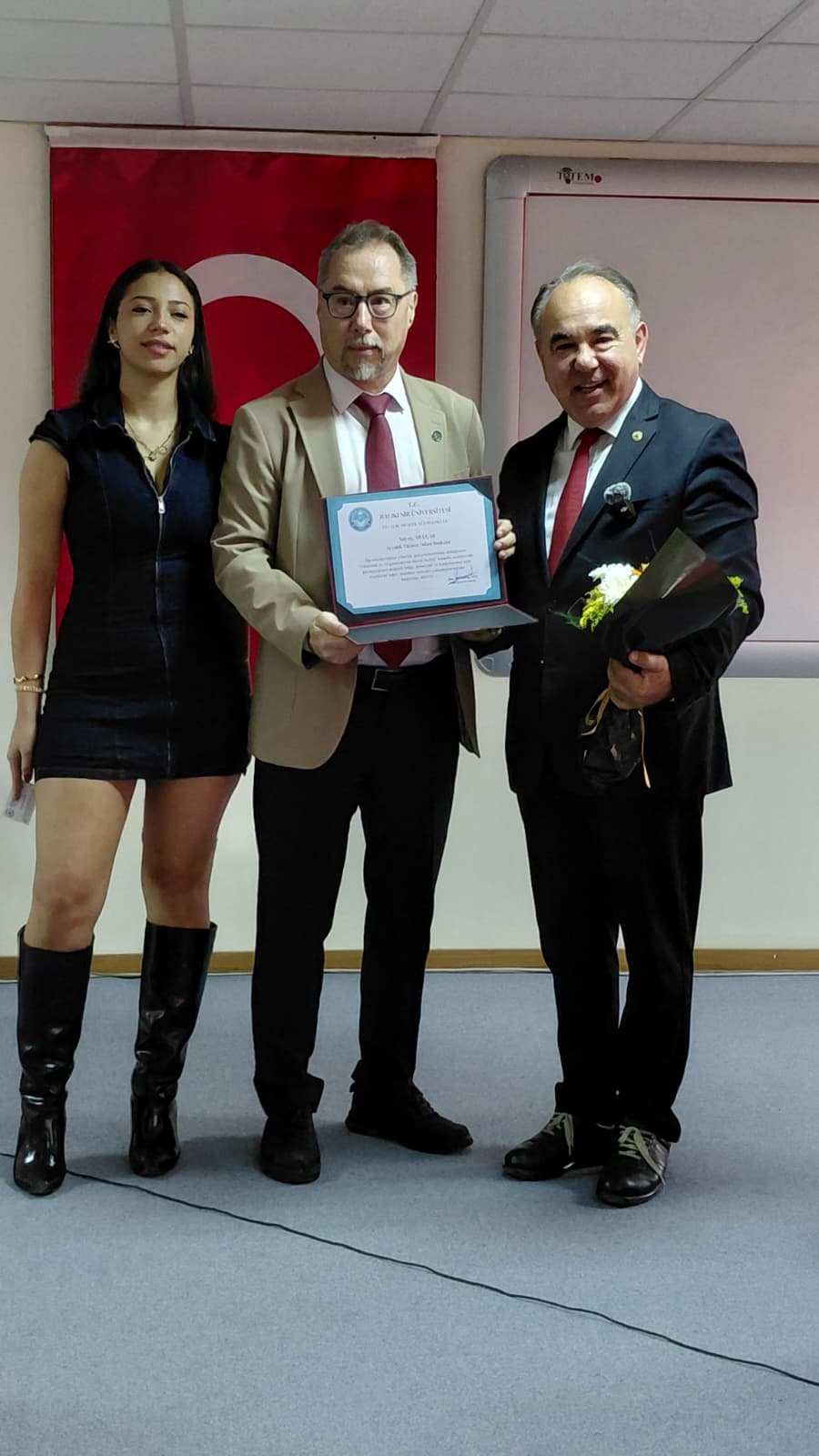 Ayvalık Meslek Yüksekokulu’nda “Açılış Dersi” Ayvalık Ticaret Odası’ndan 9