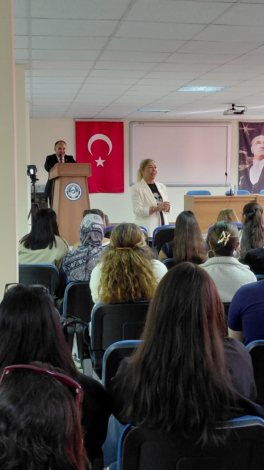 Ayvalık Meslek Yüksekokulu’nda “Açılış Dersi” Ayvalık Ticaret Odası’ndan 5