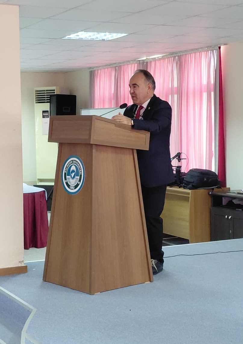Ayvalık Meslek Yüksekokulu’nda “Açılış Dersi” Ayvalık Ticaret Odası’ndan 6