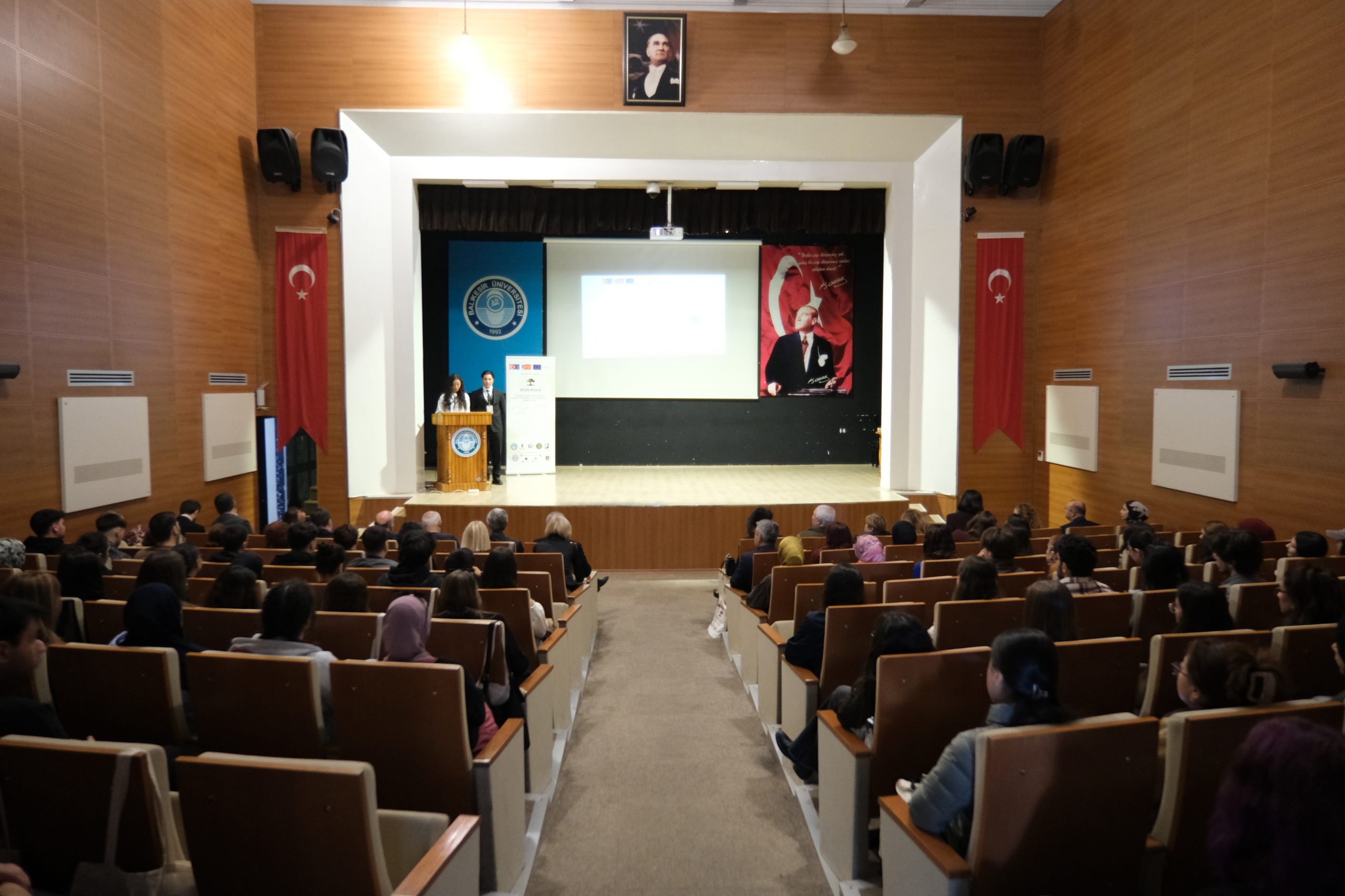 BAÜN'de Çevre Bilinci ve Yabancı Dil Eğitimi Buluşturan Uluslararası EcoLingua Projesi Tamamlandı 7