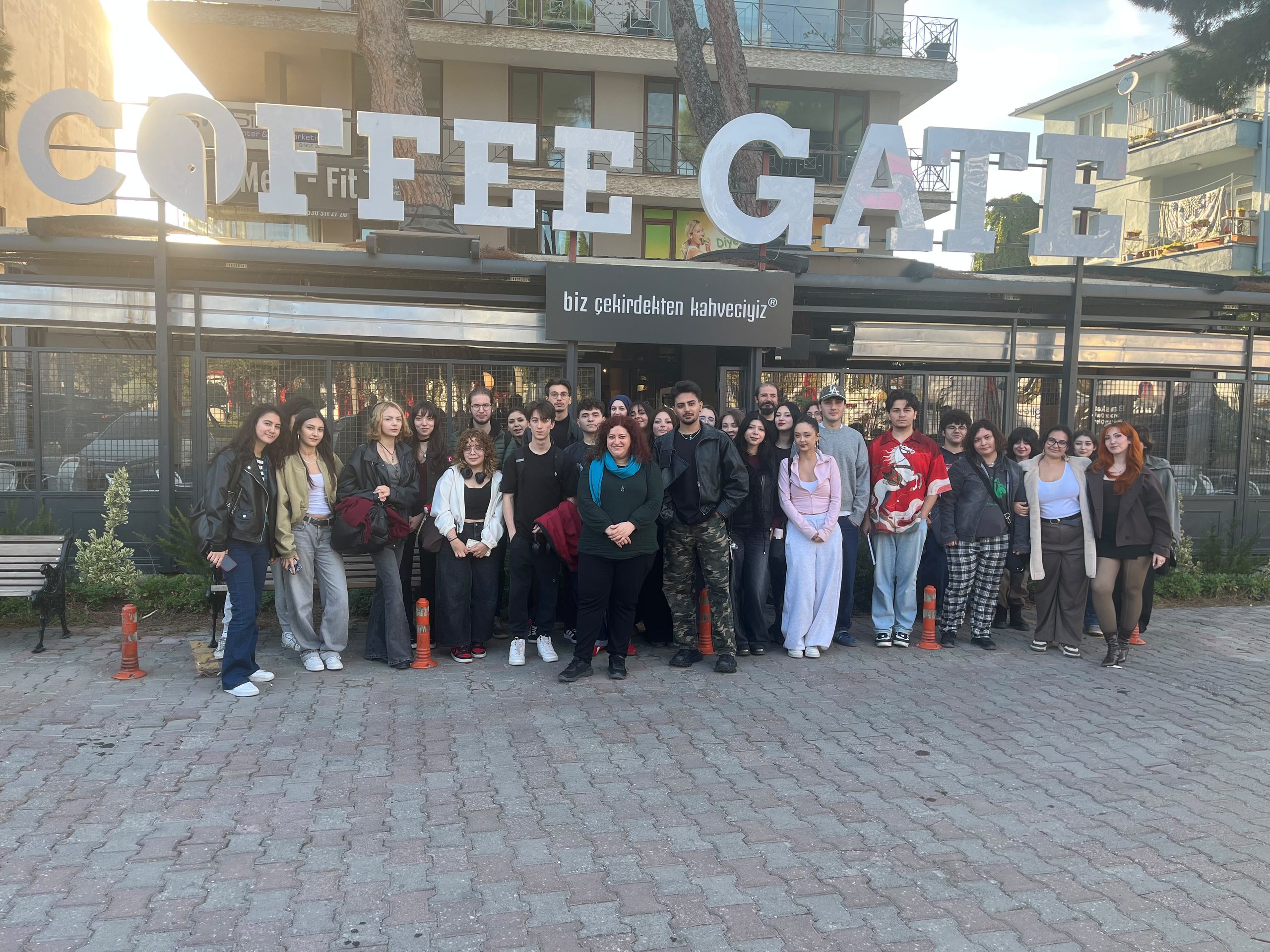 İllüstrasyona Giriş Dersi Kapsamında Kafe İllüstrasyonu Projesi