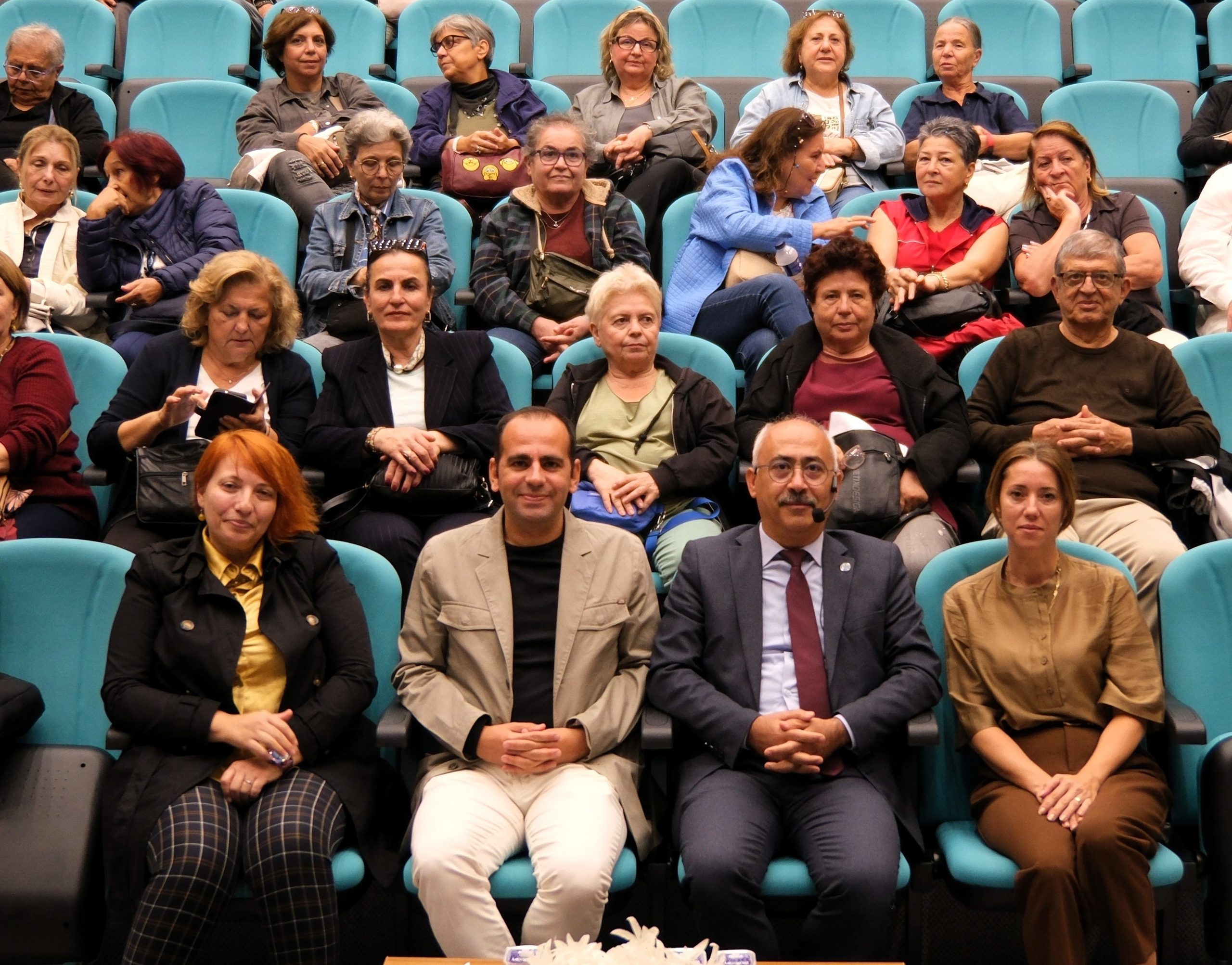 BAÜN Bilim Kafede Tıbbi Bitkilerin Bilinçli Kullanımına Dikkat Çekildi 2