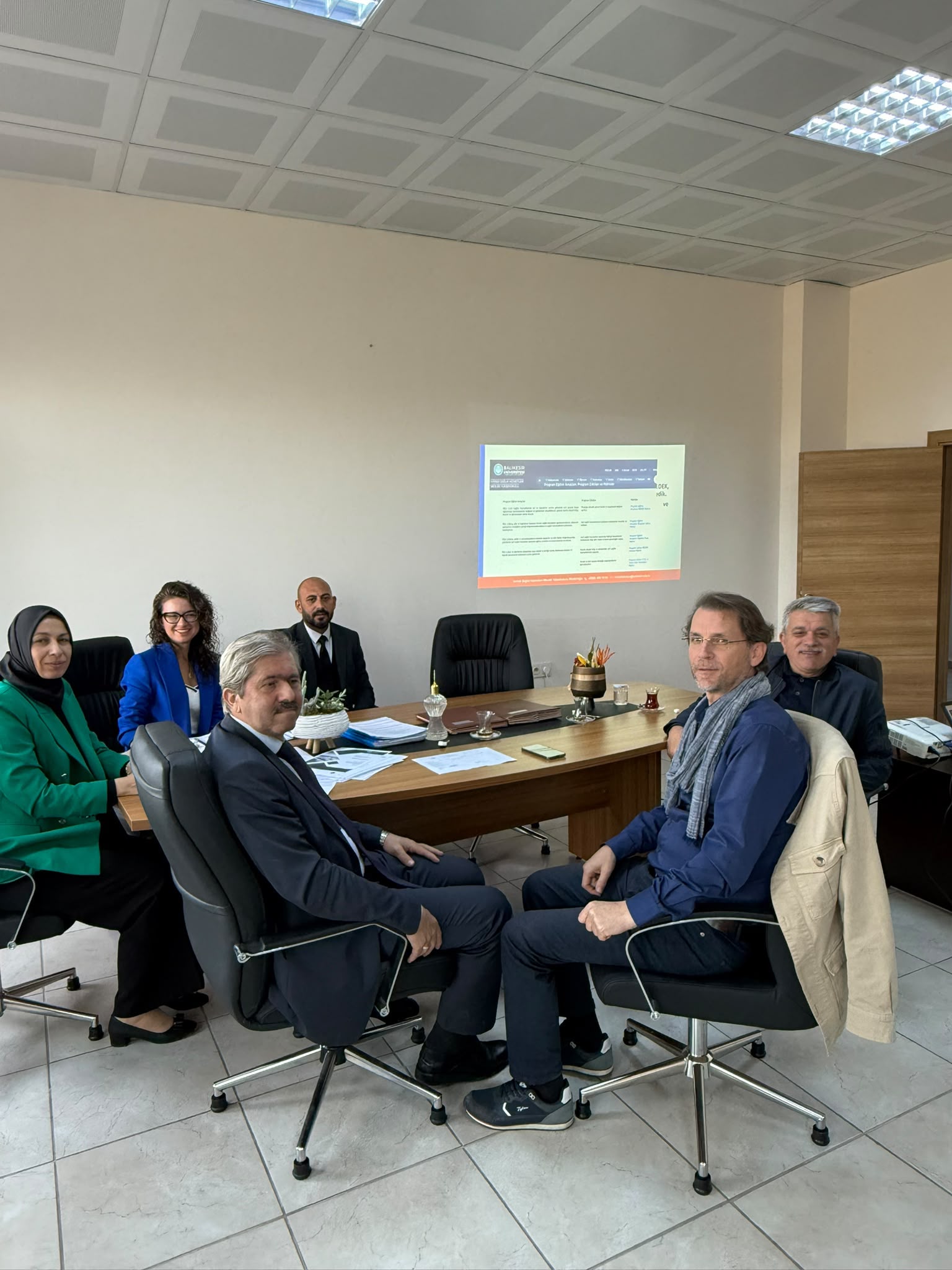 Balıkesir Üniversitesi İlahiyat Fakültesi Dekanlığı, İvrindi Sağlık Hizmetleri Meslek Yüksekokulumuzu ziyaret etti. 3
