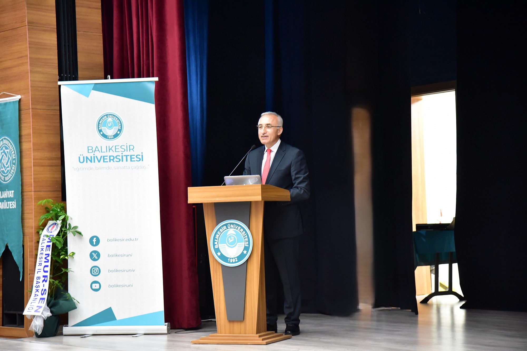 Prof. Dr. Hüseyin Karaman, BAÜN’de İslam Medeniyetinin Bilimsel Mirasını Anlattı