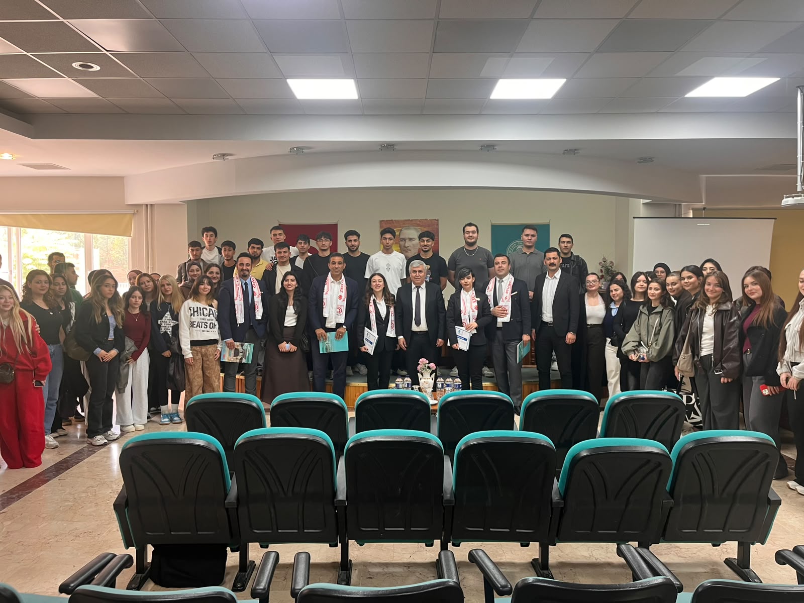 Turizm Sektörünün Profesyonelleri Öğrencilerimizle Buluştu