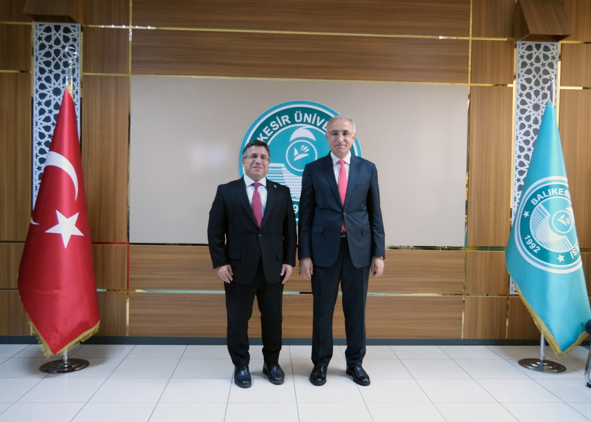Hoca Ahmet Yesevi Uluslararası Türk-Kazak Üniversitesi Mütevelli Heyet Başkanı Prof. Dr. Hüseyin Karaman’dan Rektör Oğurlu’ya Ziyaret 2