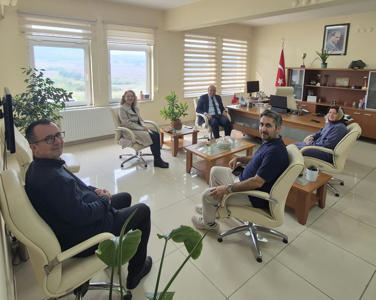 Susurluk İlçe Kaymakamı Turgut GÜLEN ve eşi Meral GÜLEN'den Nazik Ziyaret