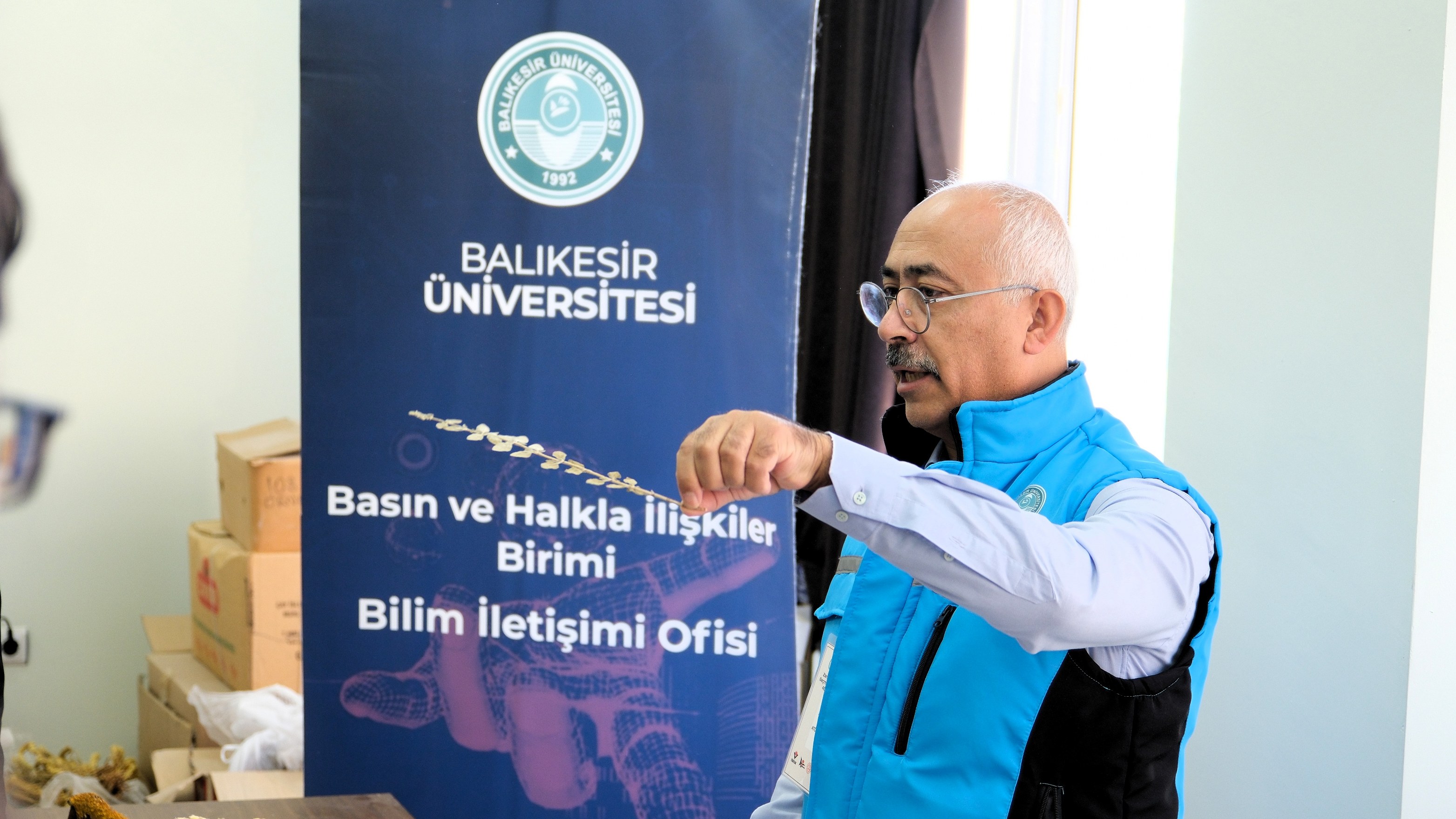 BAÜN Bilim Kafe’de Herbaryumdan Botanik Bahçesine Bilim Yolculuğu 3