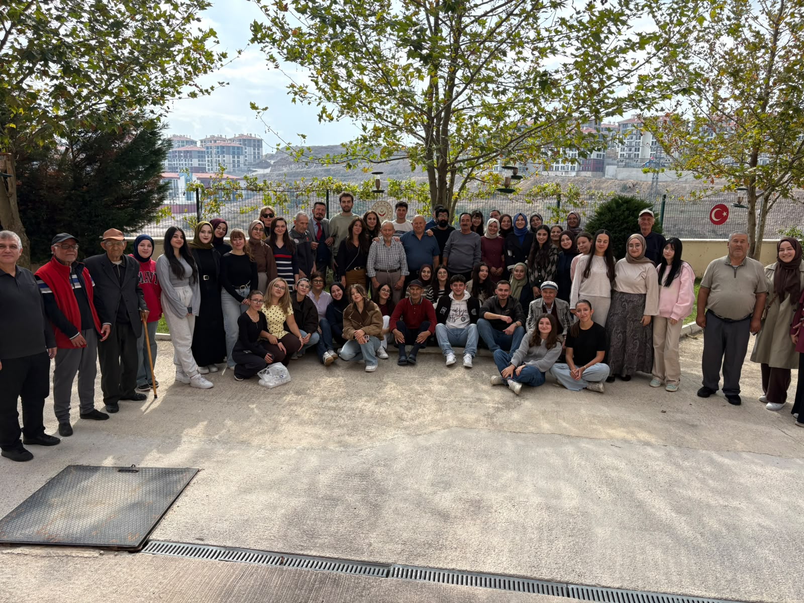 Balıkesir Üniversitesi Öğrencilerinden Huzurevi Sakinleriyle Anlamlı Etkinlik 7