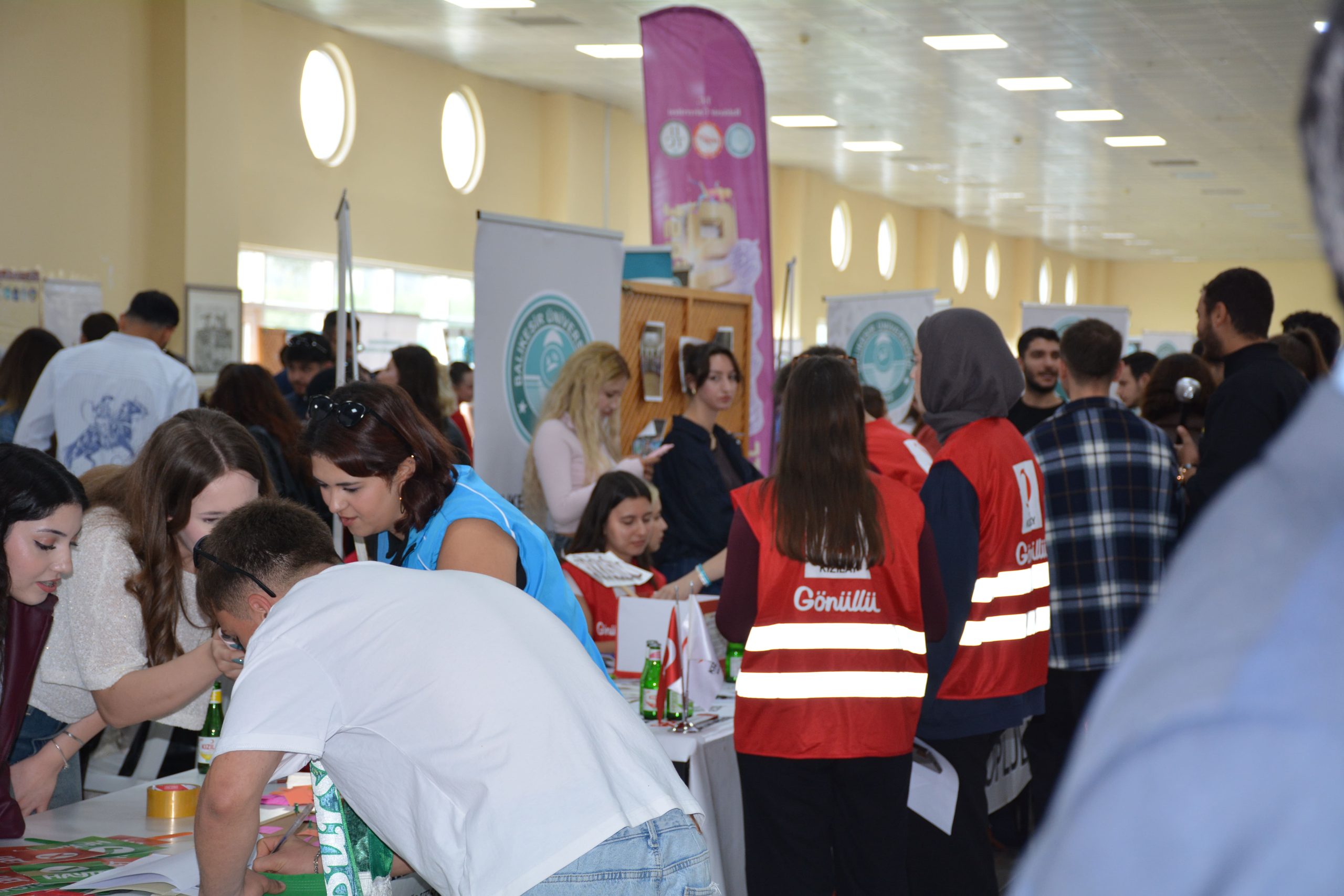 BAÜN Öğrenci Topluluklarında Yeni Dönem Heyecanı