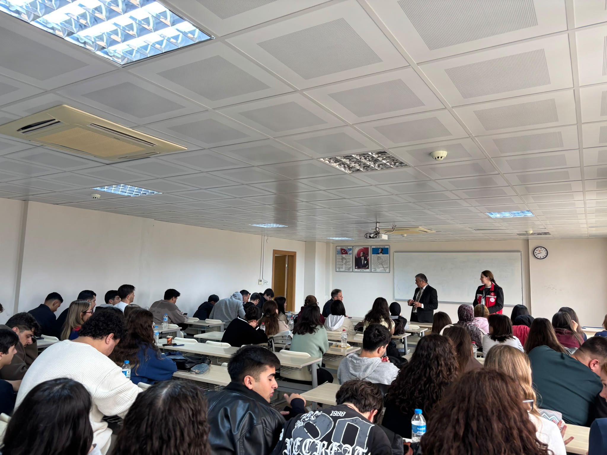 Yüksekokulumuzda Türkiye Bağımlılıkla Mücadele ve Aile Eğitim Programı Kapsamında Eğitim Gerçekleştirildi 2