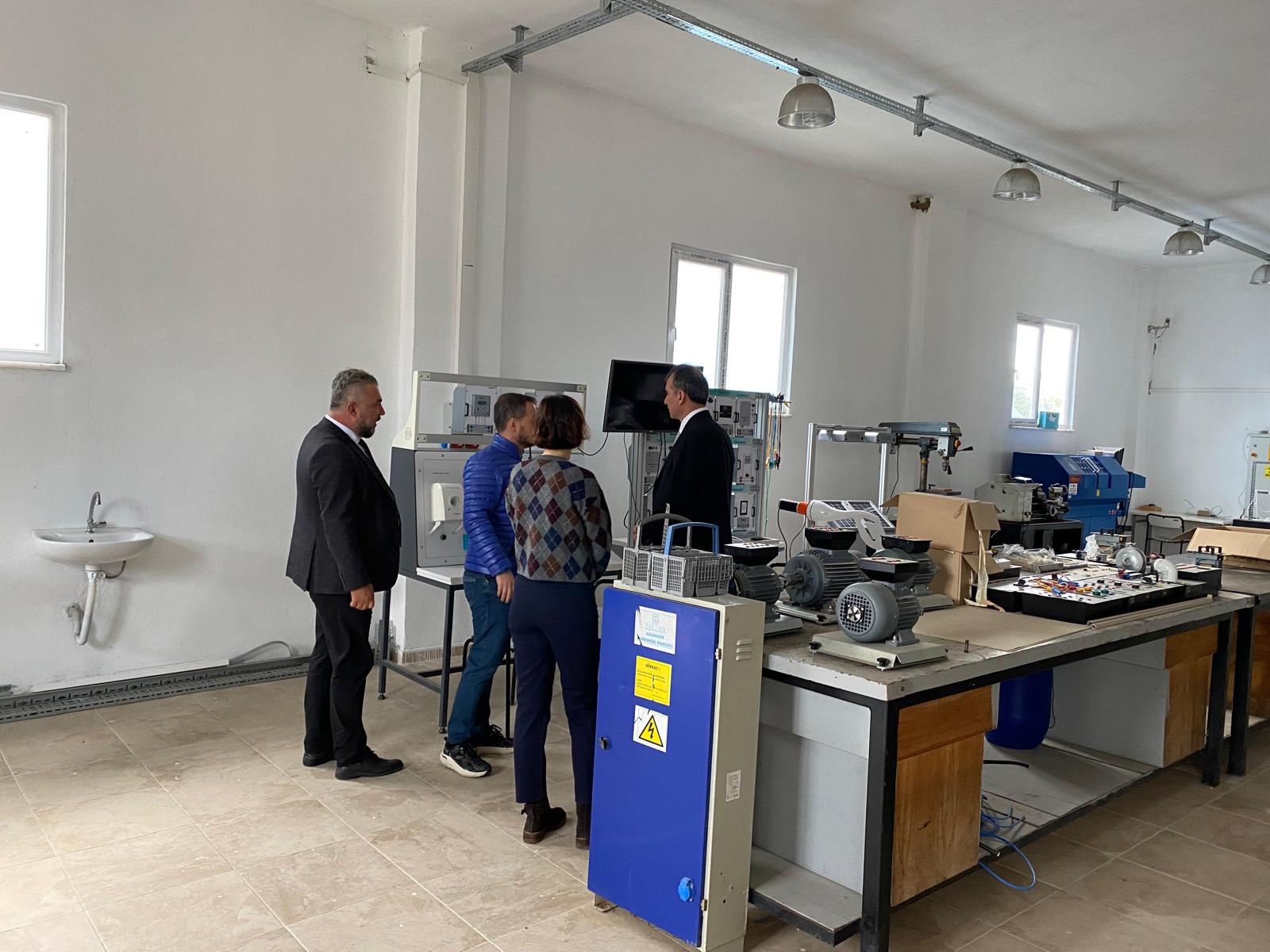 Kaymakamımız Sayın Zafer ENGİN’den Edremit Meslek Yüksekokuluna Ziyaret 4