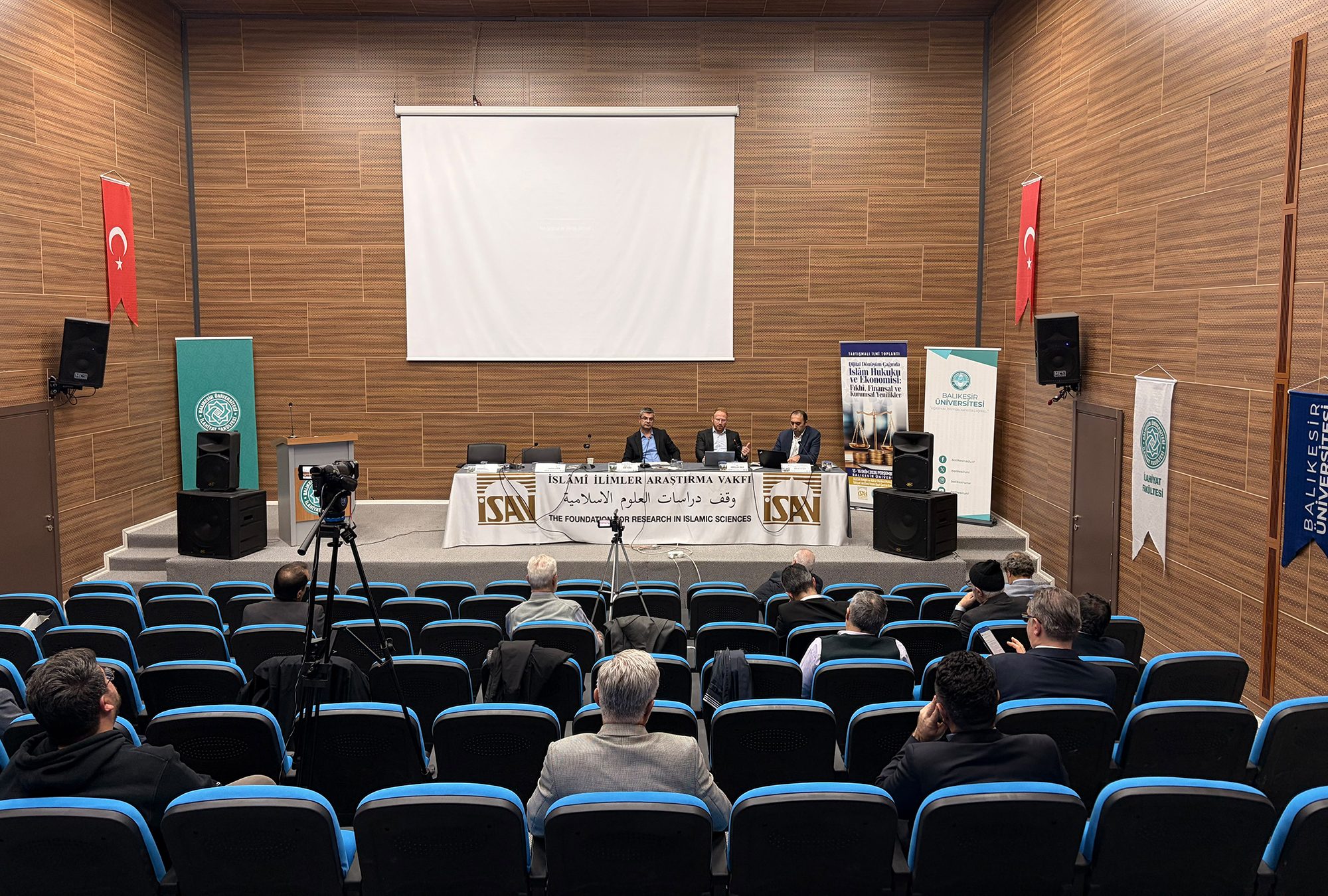 Kripto Paradan Yapay Zekâya Dijital Çağın İslami Ekonomi Boyutu BAÜN’de Konuşuldu  12