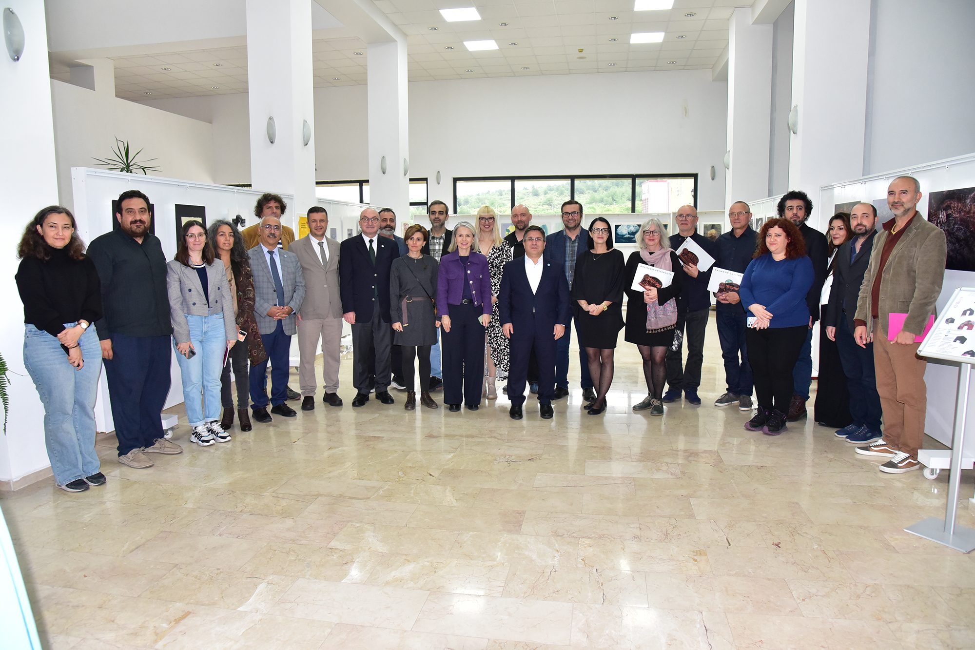 BAÜN ve Katowice Silezya Üniversitesi ortaklığında “Sanatın Mekânları Doğa–Kültür–İnsanlık” Sergisi 10