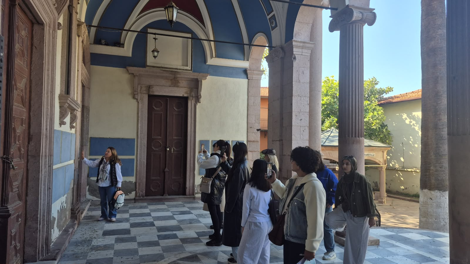 Balıkesir Üniversitesi Ayvalık Meslek Yüksekokulu Mimari Restorasyon Programı Öğrencilerinden Teknik Gezi 6