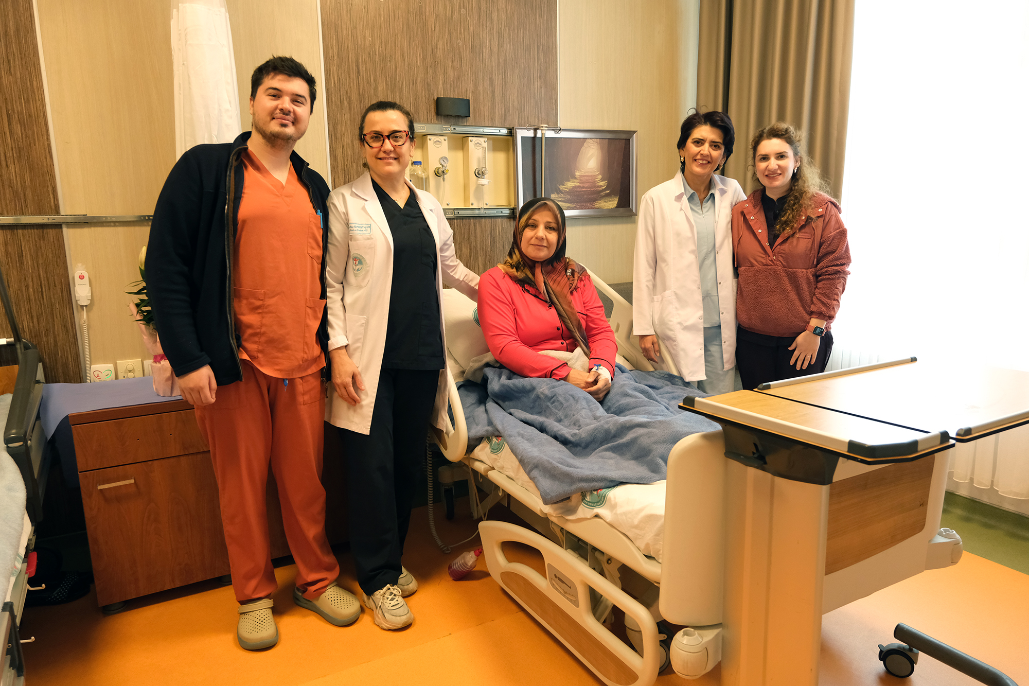 BAÜN Hastanesinde Sağlıkta Teknoloji Dönemi: İlk Robotik Cerrahi Ameliyatı Başarıyla Yapıldı 4