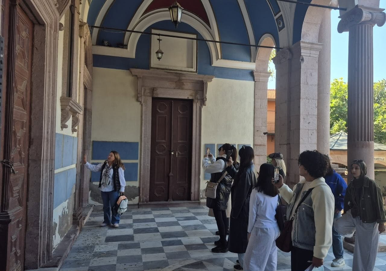 BAÜN Ayvalık MYO Öğrencileri Tarihî Yapıları Yerinde İnceledi 3