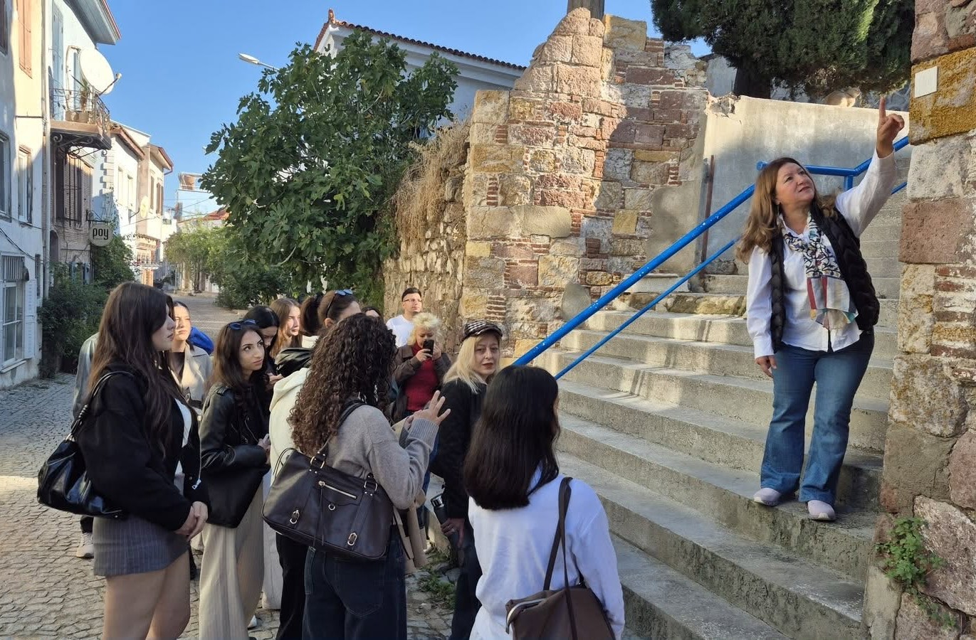 BAÜN Ayvalık MYO Öğrencileri Tarihî Yapıları Yerinde İnceledi 2