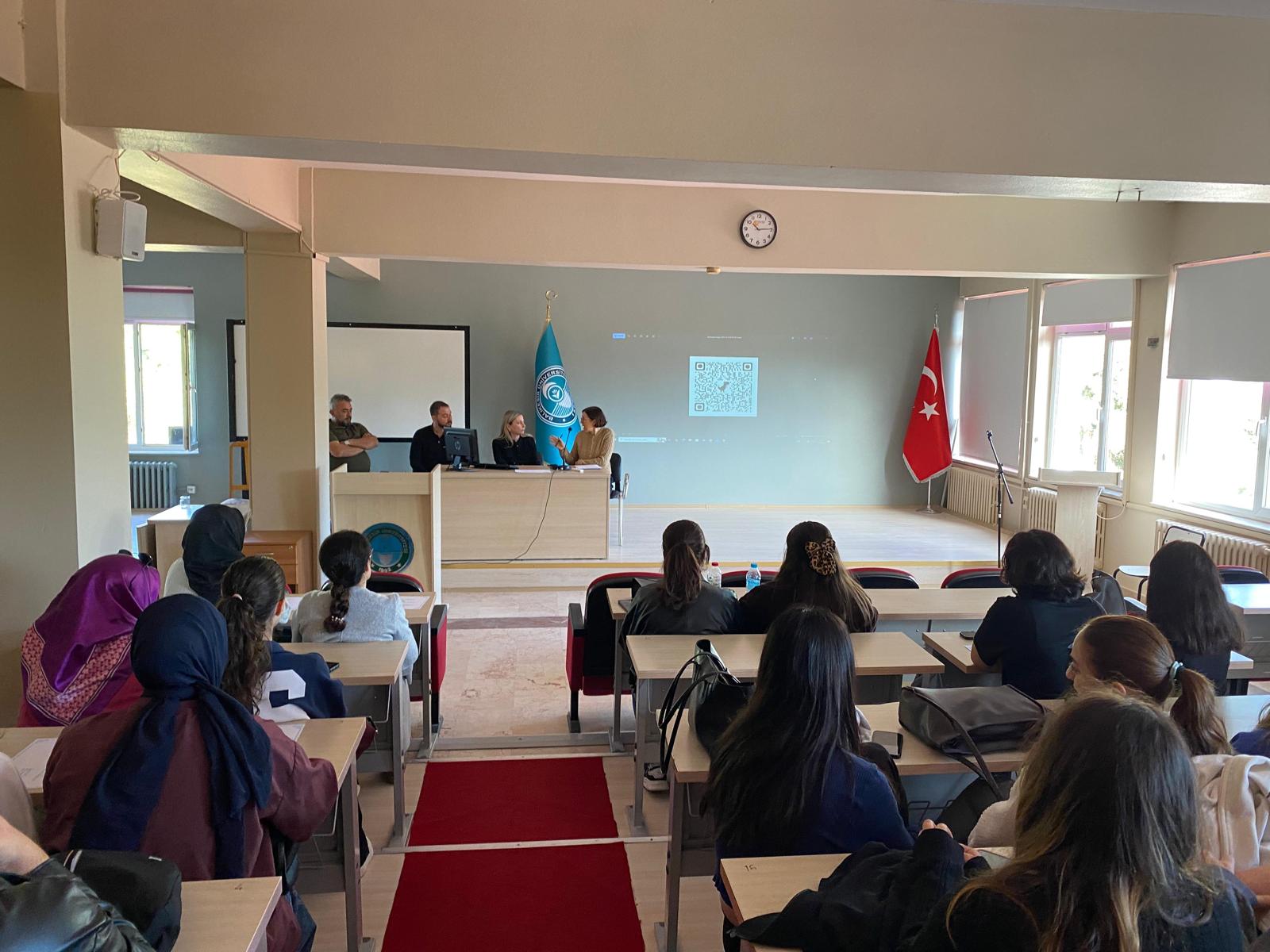 A Director-Student Meeting Was Held at Edremit Vocational School 7