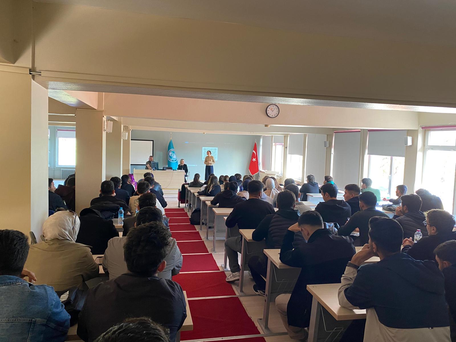 A Director-Student Meeting Was Held at Edremit Vocational School 2