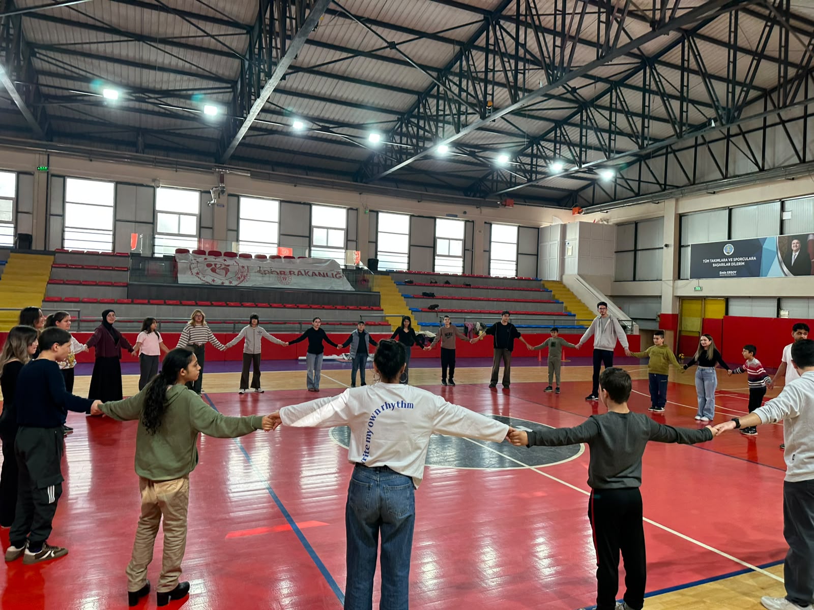 Havran Meslek Yüksekokulu Öğrencilerinden Anlamlı Etkinlik. Özel Öğrencilerle Sporun Birleştirici Gücünde Buluştular