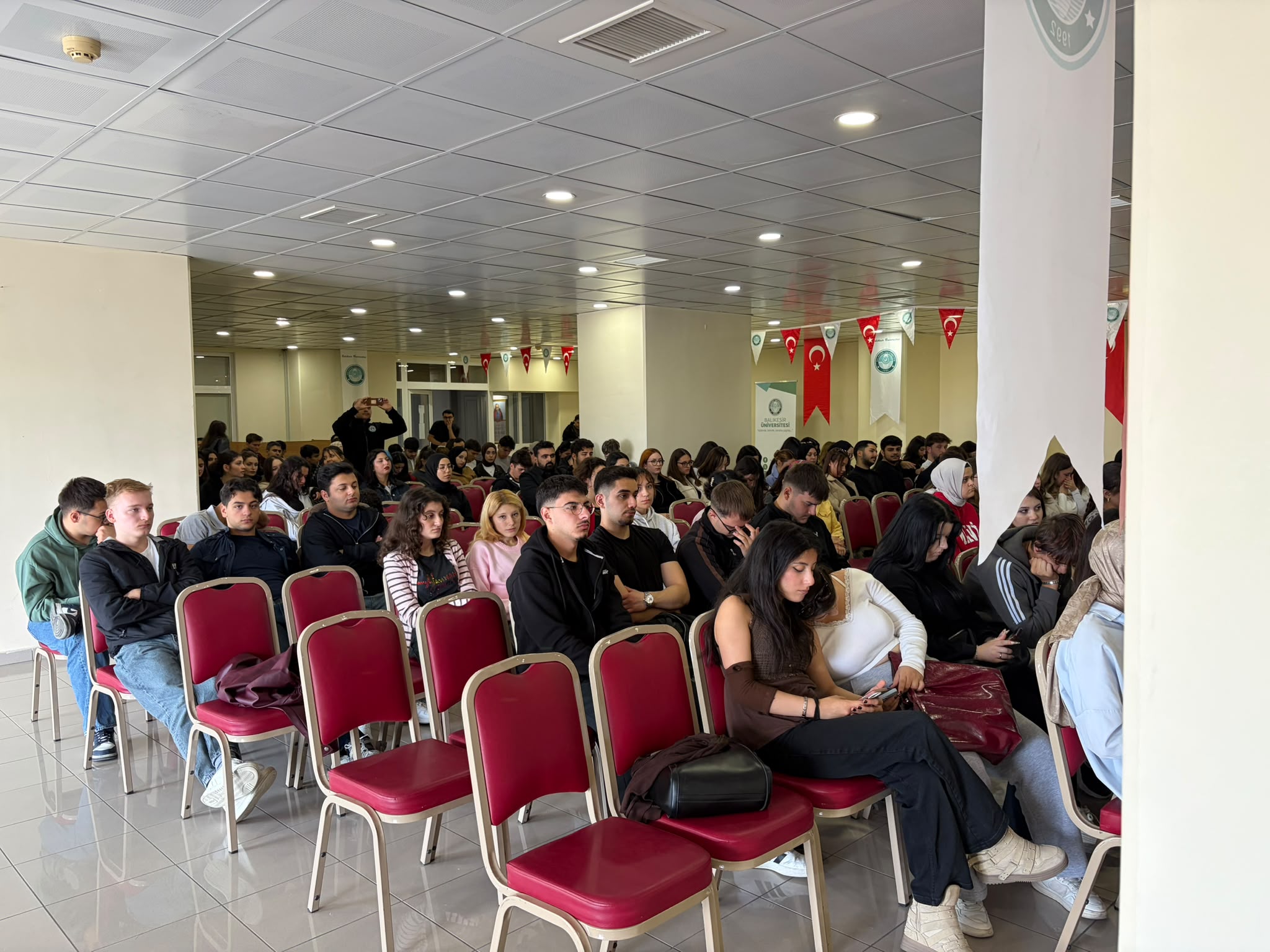 BUBFA’da “Kendime İyi Bak: Davranışsal Bağımlılık” Semineri Düzenlendi 4