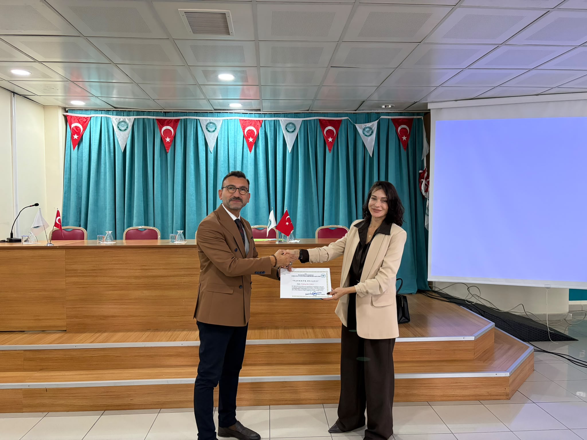 BUBFA’da “Kendime İyi Bak: Davranışsal Bağımlılık” Semineri Düzenlendi 7