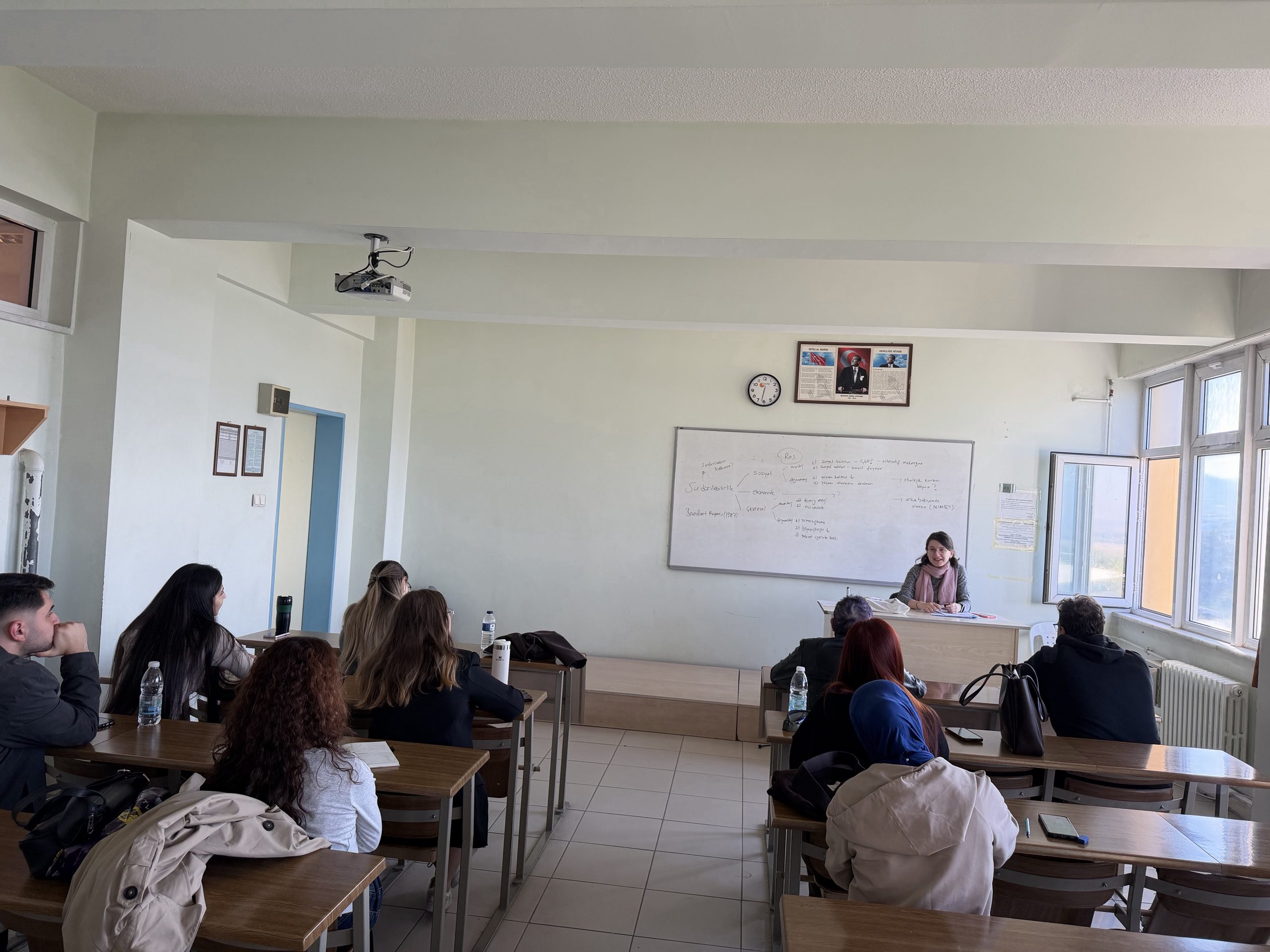 Sürdürülebilirlik ve Yenilenebilir Enerji Semineri Düzenlendi 2