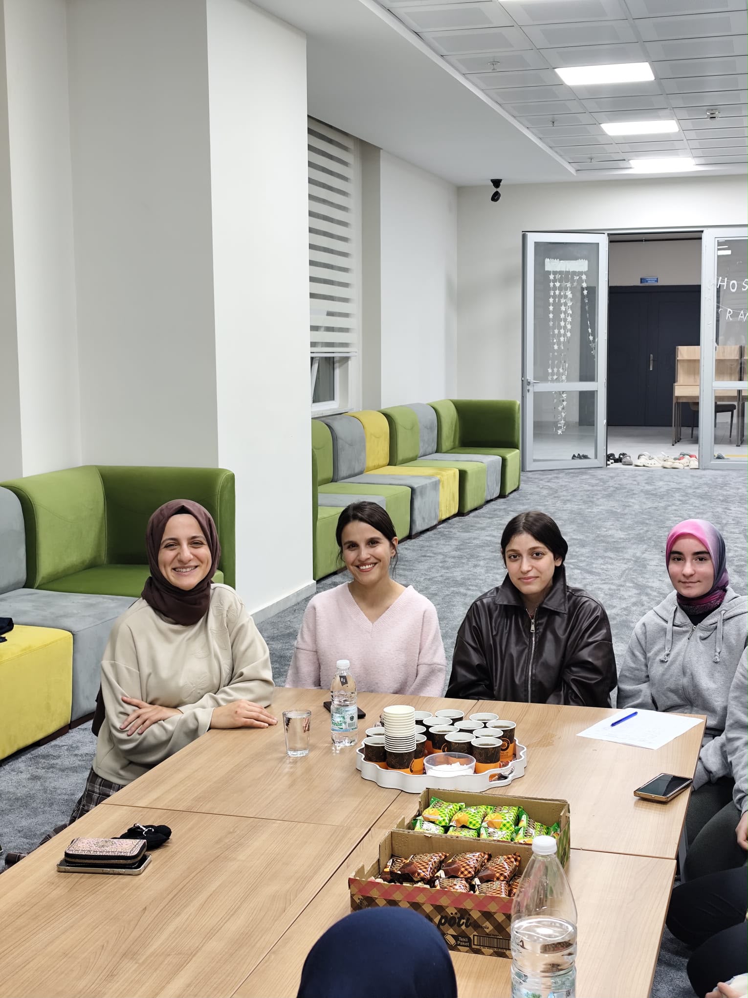 Arş. Gör. Dr. Enise Osmanoğlu, “Hasbihâl” Programında Öğrencilerle Buluştu 3